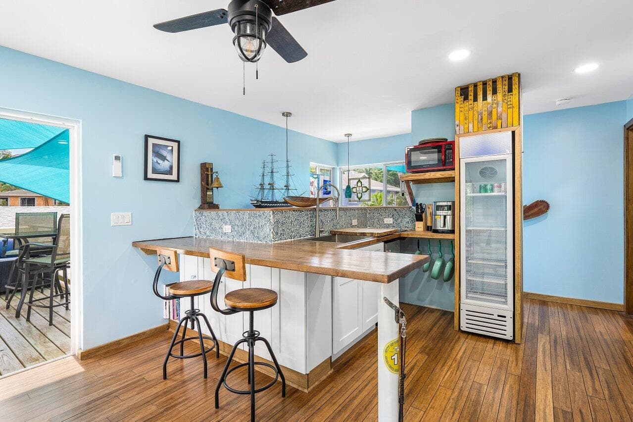 300 SE 7th Avenue, Delray Beach, FL 33483 — photo 13 of 33