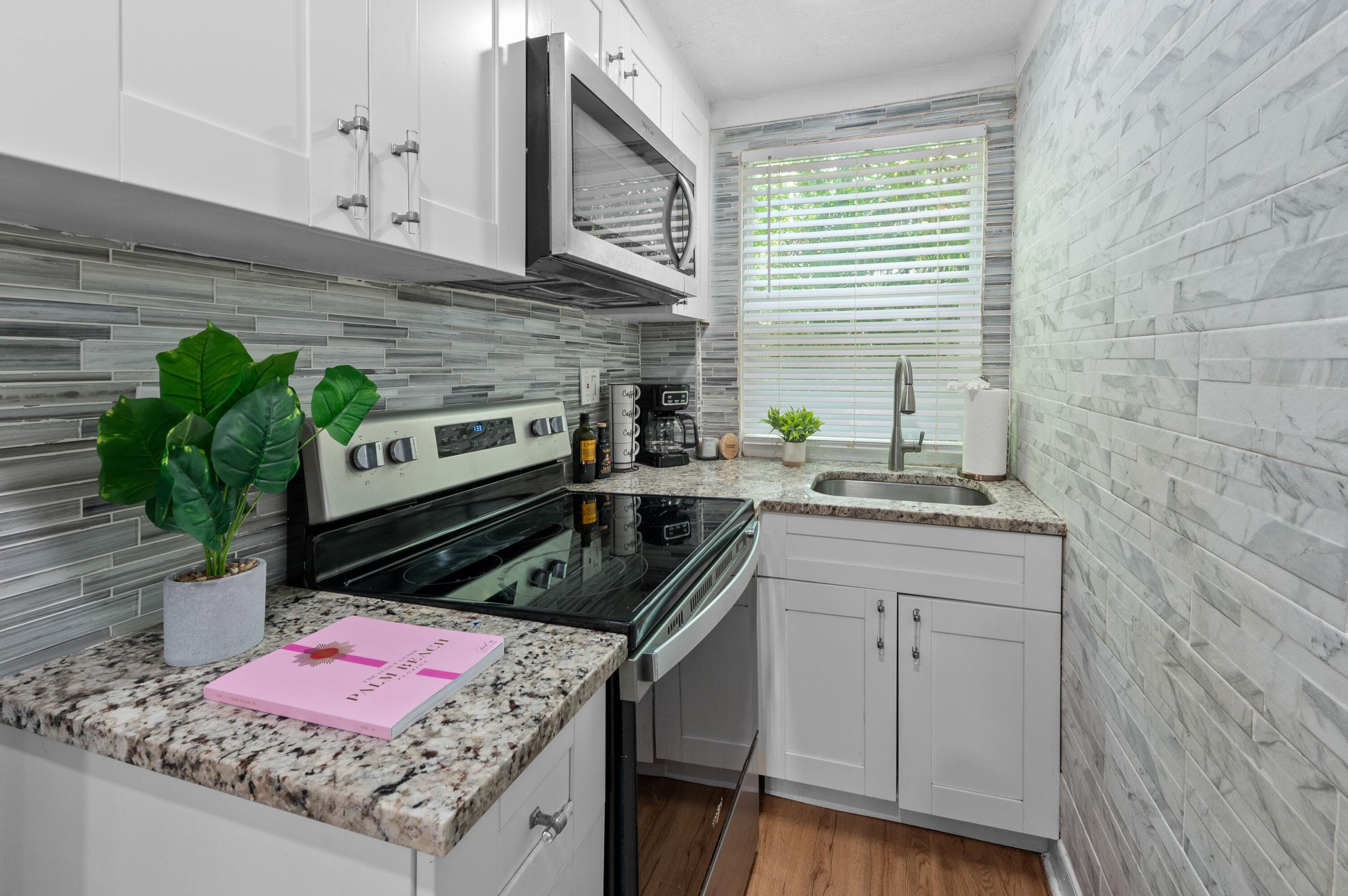 420 Avenida Alegre 3, West Palm Beach, FL 33405 — photo 7 of 23