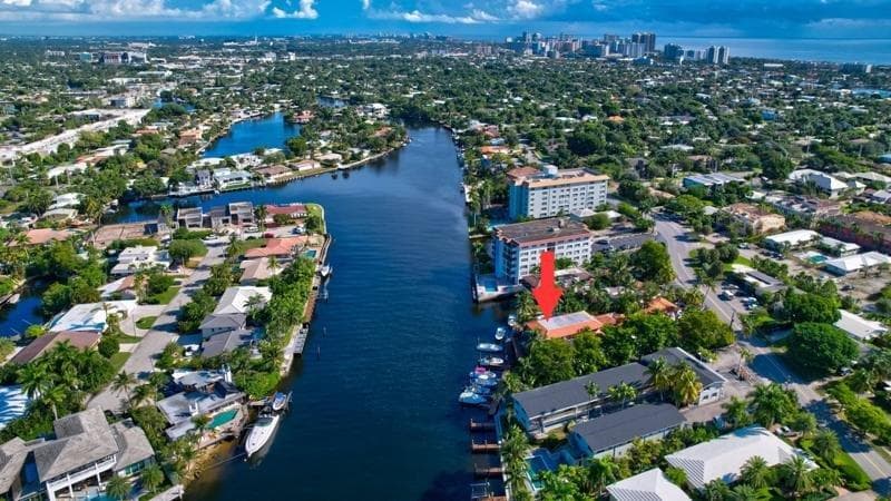 1827 Middle River Drive 4, Fort Lauderdale, FL 33305 — photo 1 of 24