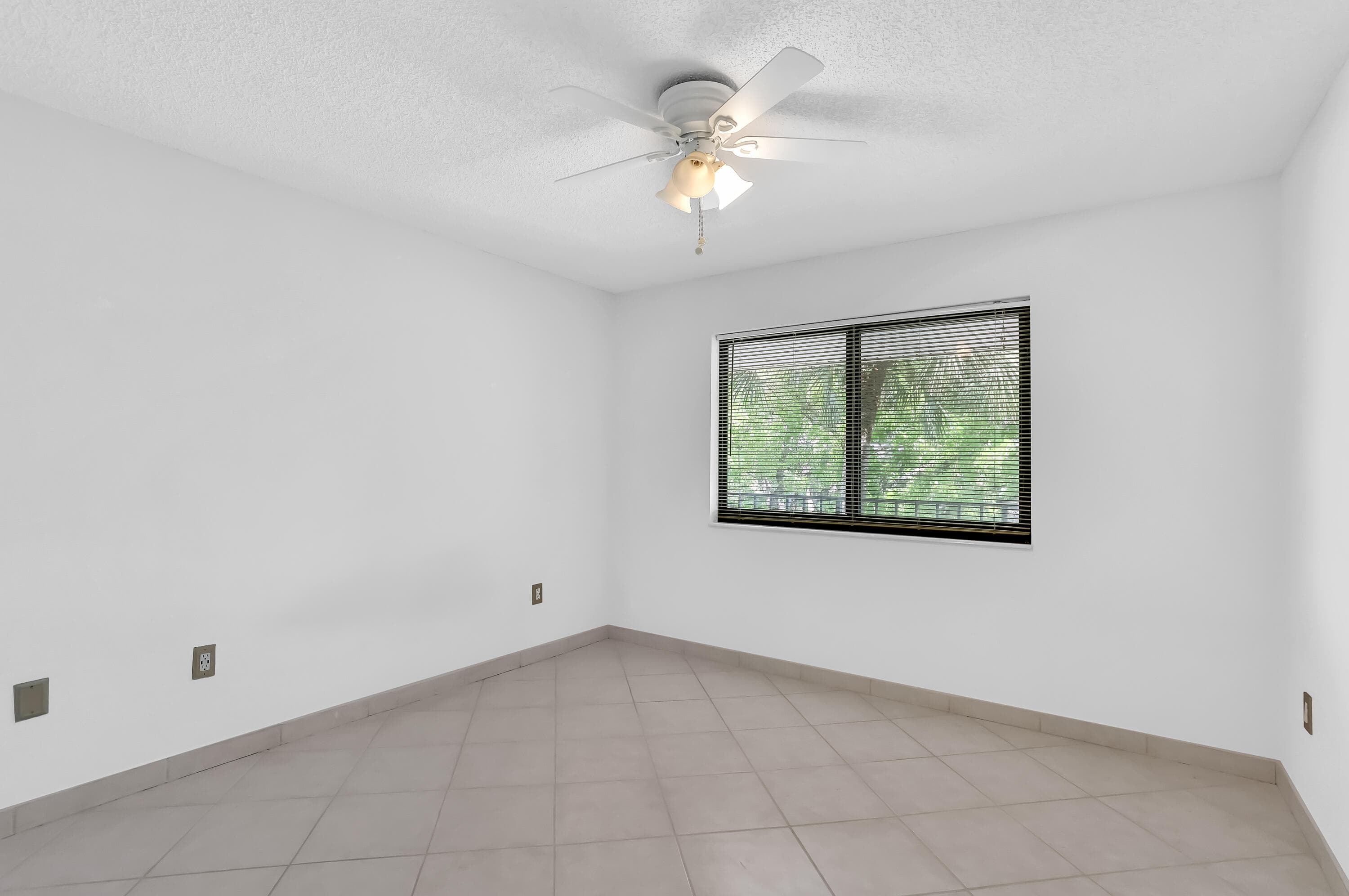 4290 Deste Court 301, Lake Worth, FL 33467 — photo 12 of 19