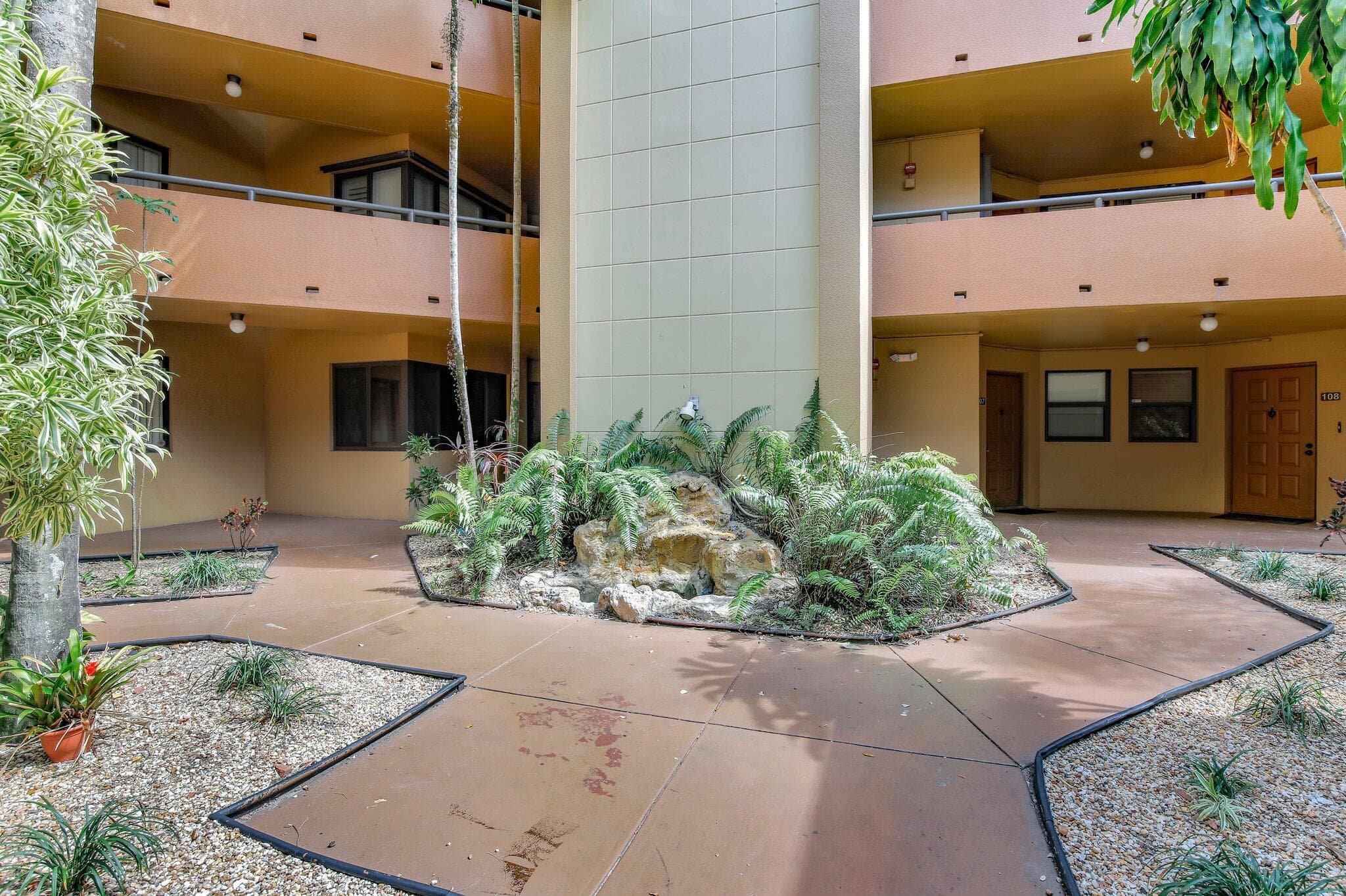 15499 N Miami Lakeway N 306-5, Miami Lakes, FL 33014 — photo 3 of 30