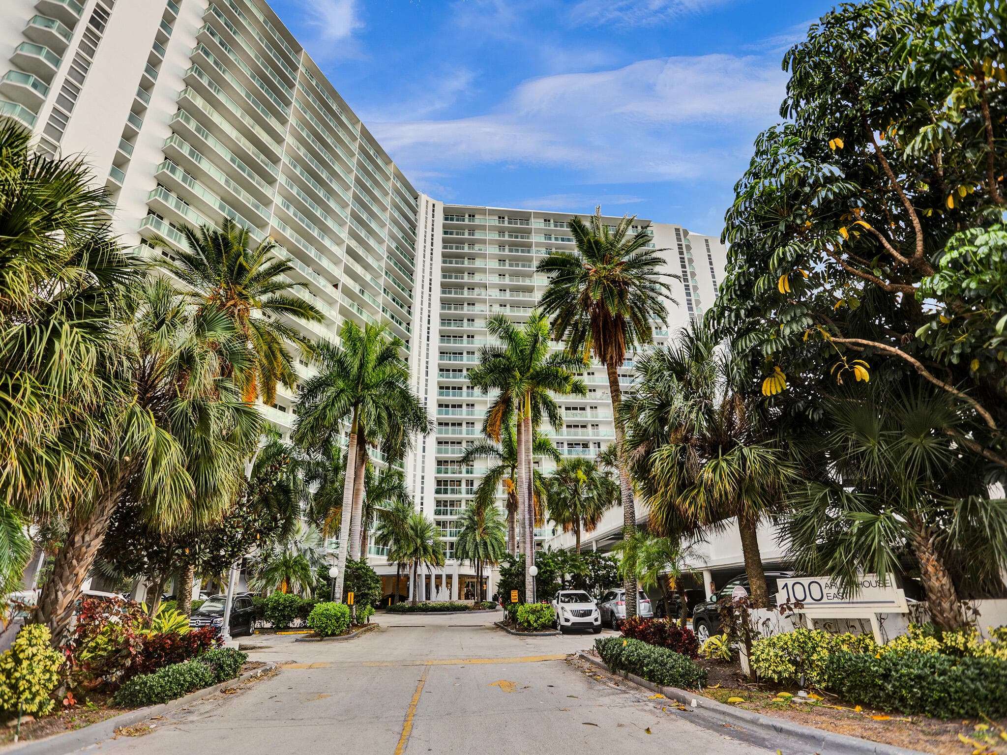 100 Bayview Drive 1125, Sunny Isles Beach, FL 33160 — photo 29 of 31