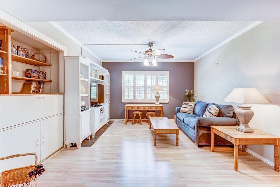 1160 Sugar Sands Boulevard 403 1st Fl, Singer Island, FL 33404 — photo 11 of 32