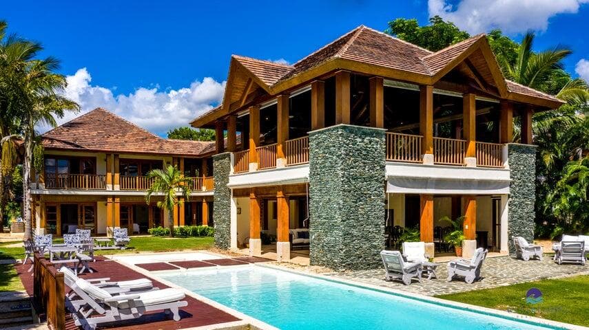 7a Bahia Chavon — photo 1 of 17