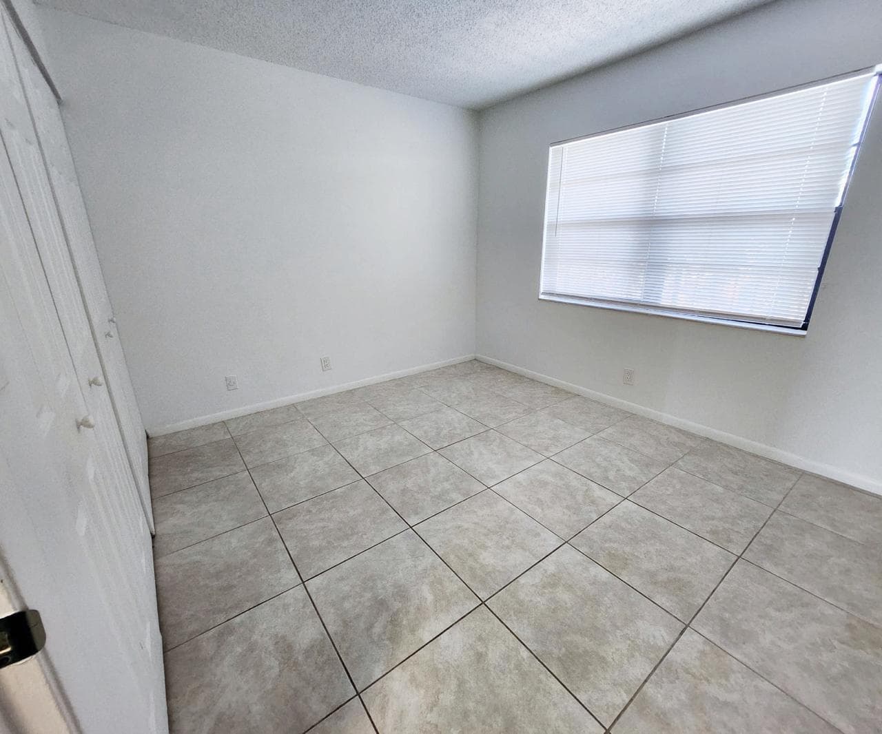 9235 SW 8th 402 Street 402, Boca Raton, FL 33428 — photo 7 of 37