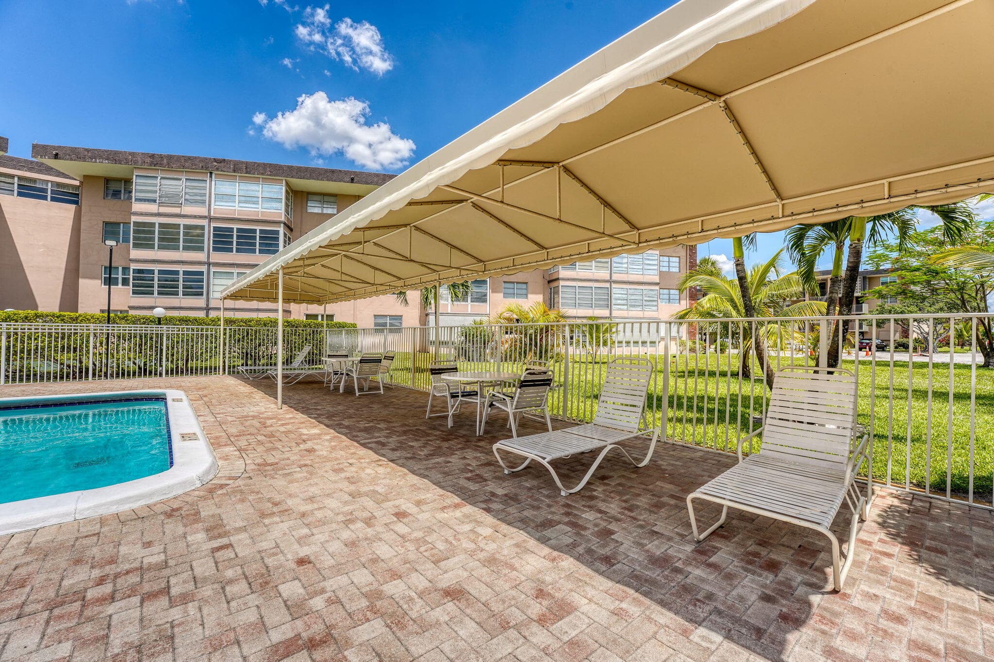 2951 NW 46th Avenue 407, Lauderdale Lakes, FL 33313 — photo 46 of 67