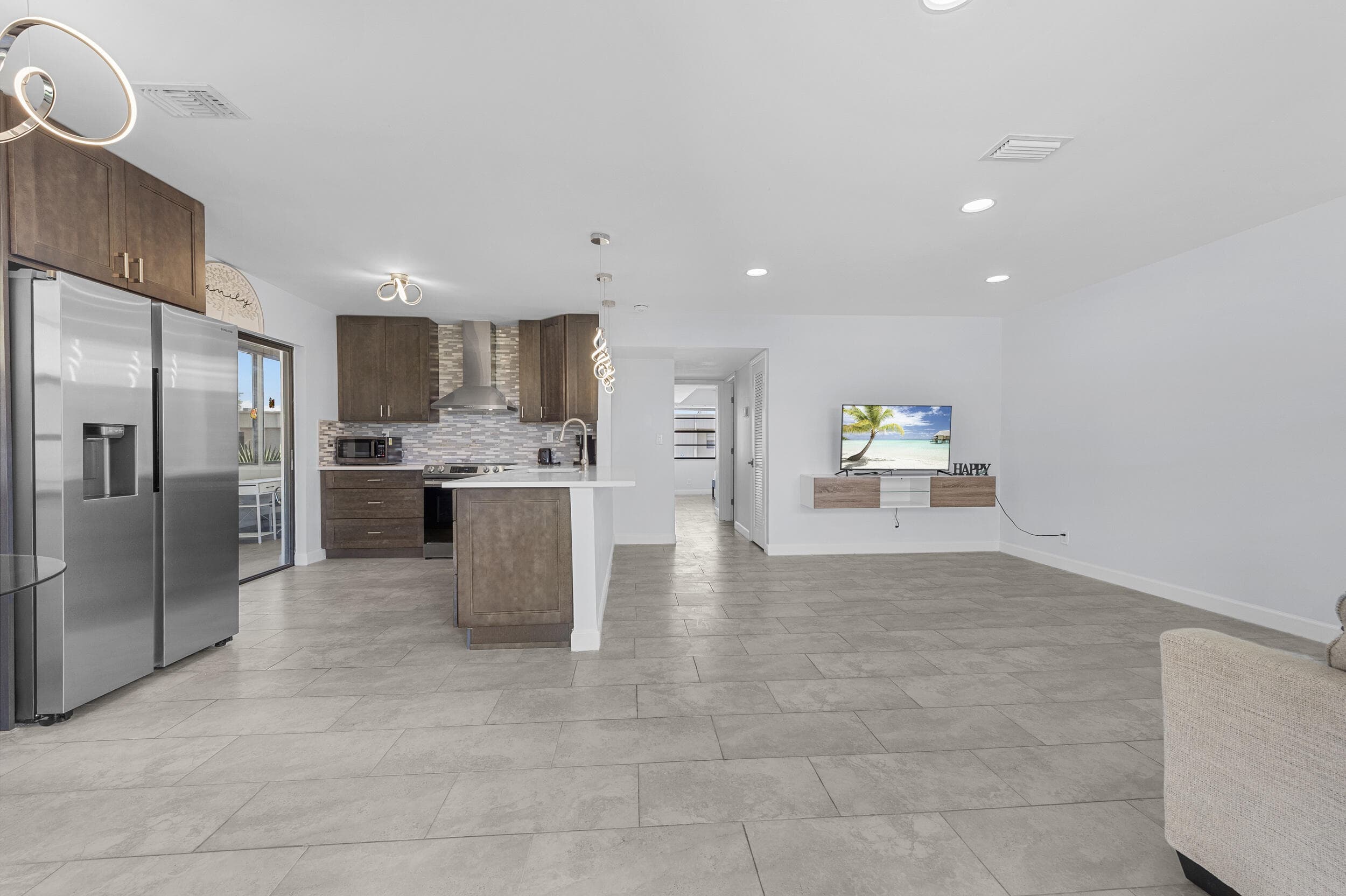 234 Capri E, Delray Beach, FL 33484 — photo 2 of 65