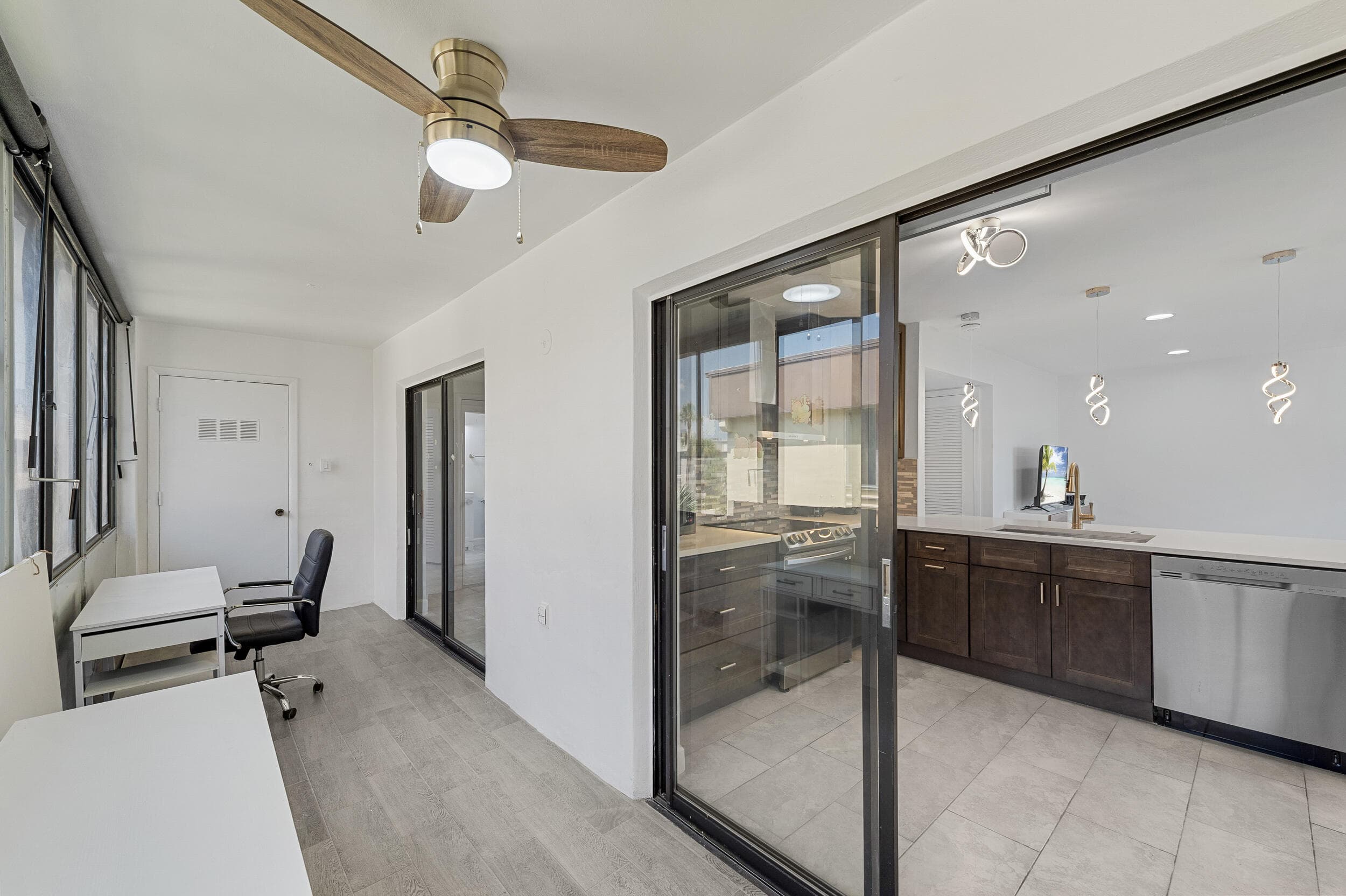 234 Capri E, Delray Beach, FL 33484 — photo 10 of 65