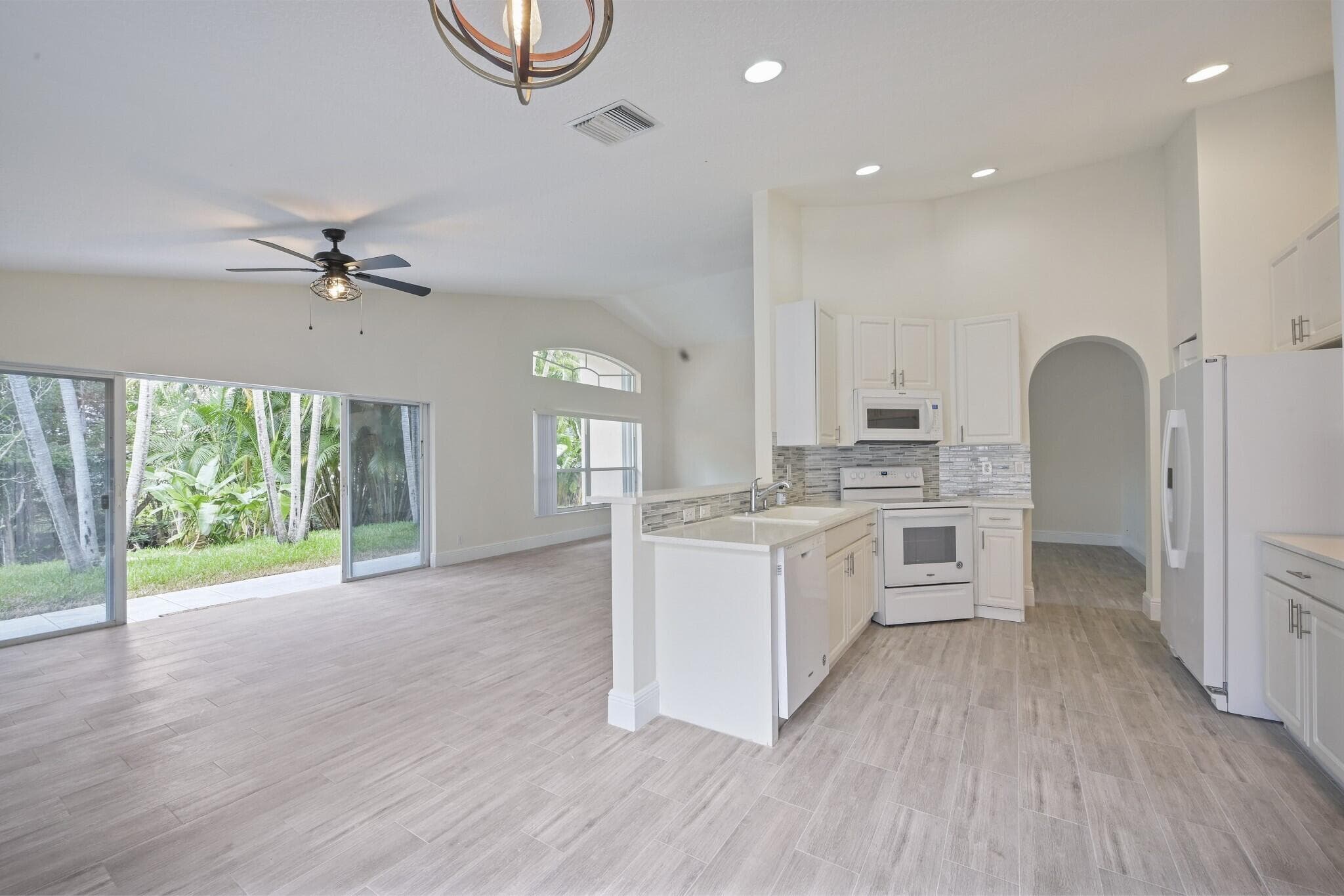 172 Jones Creek Drive, Jupiter, FL 33458 — photo 12 of 30