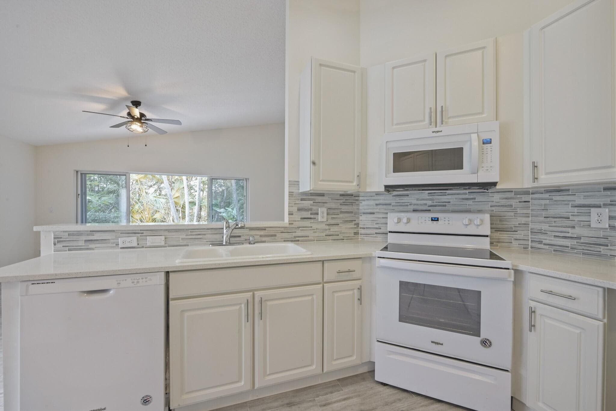 172 Jones Creek Drive, Jupiter, FL 33458 — photo 15 of 30