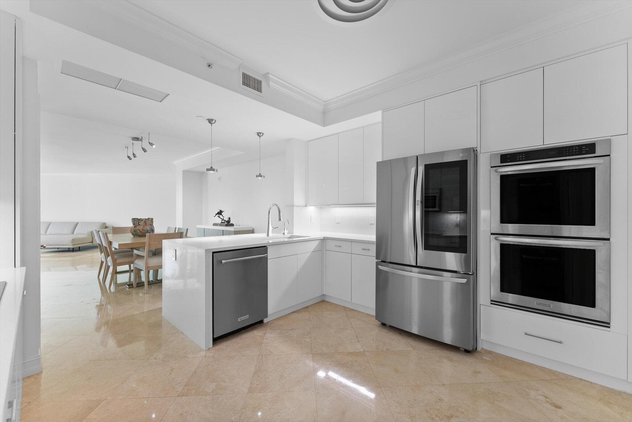 550 SE Mizner Boulevard B206, Boca Raton, FL 33432 — photo 26 of 65