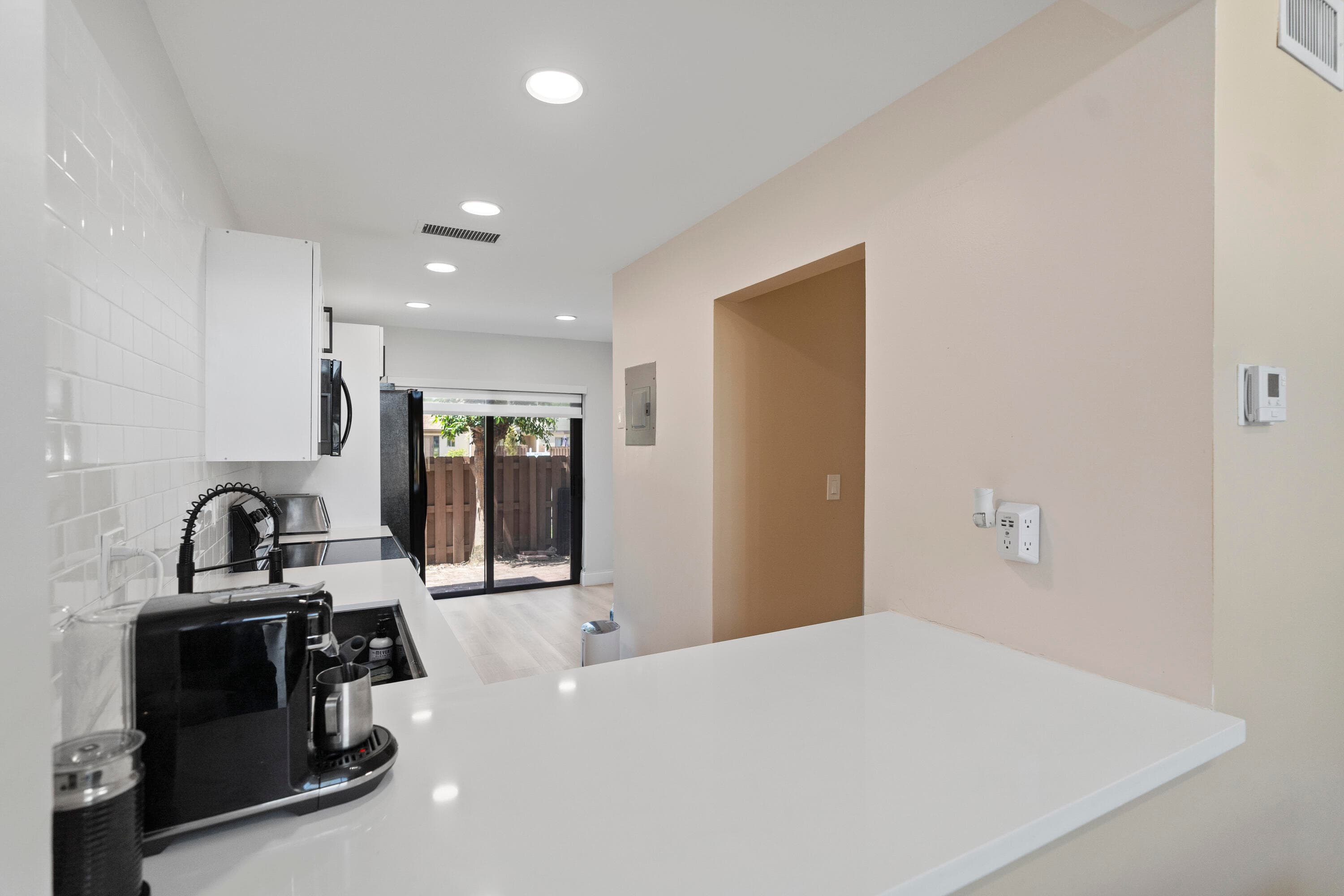 10650 NW 30th Place 1, Sunrise, FL 33322 — photo 4 of 38