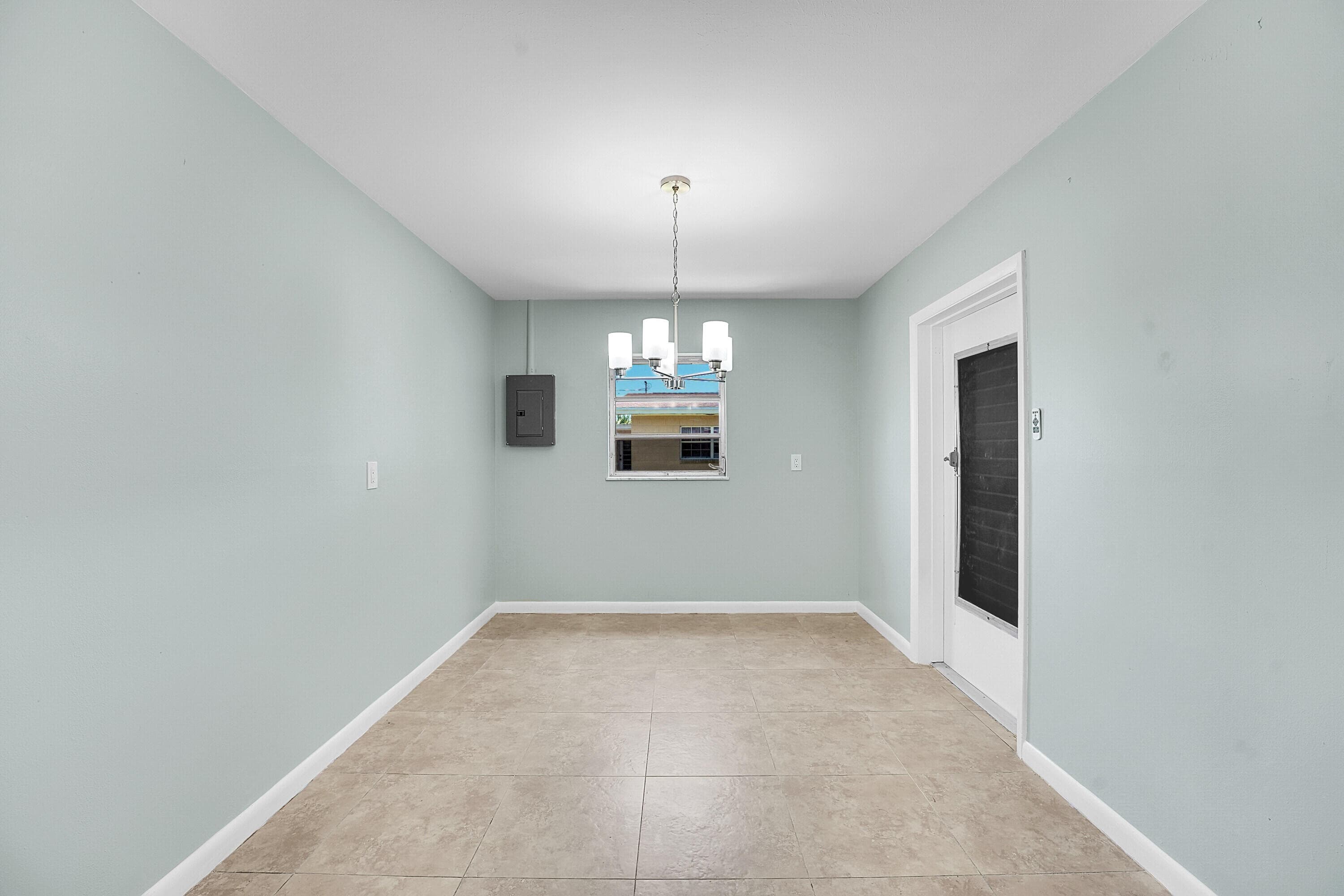 302 W Arbor Avenue, Port St. Lucie, FL 34952 — photo 10 of 25