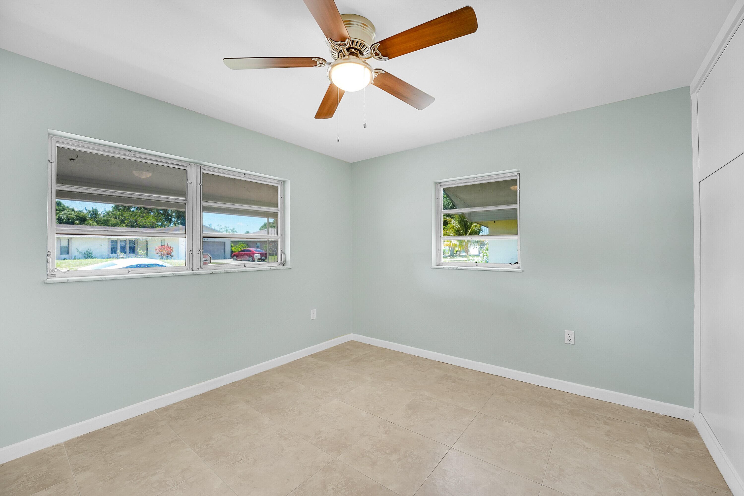 302 W Arbor Avenue, Port St. Lucie, FL 34952 — photo 11 of 25