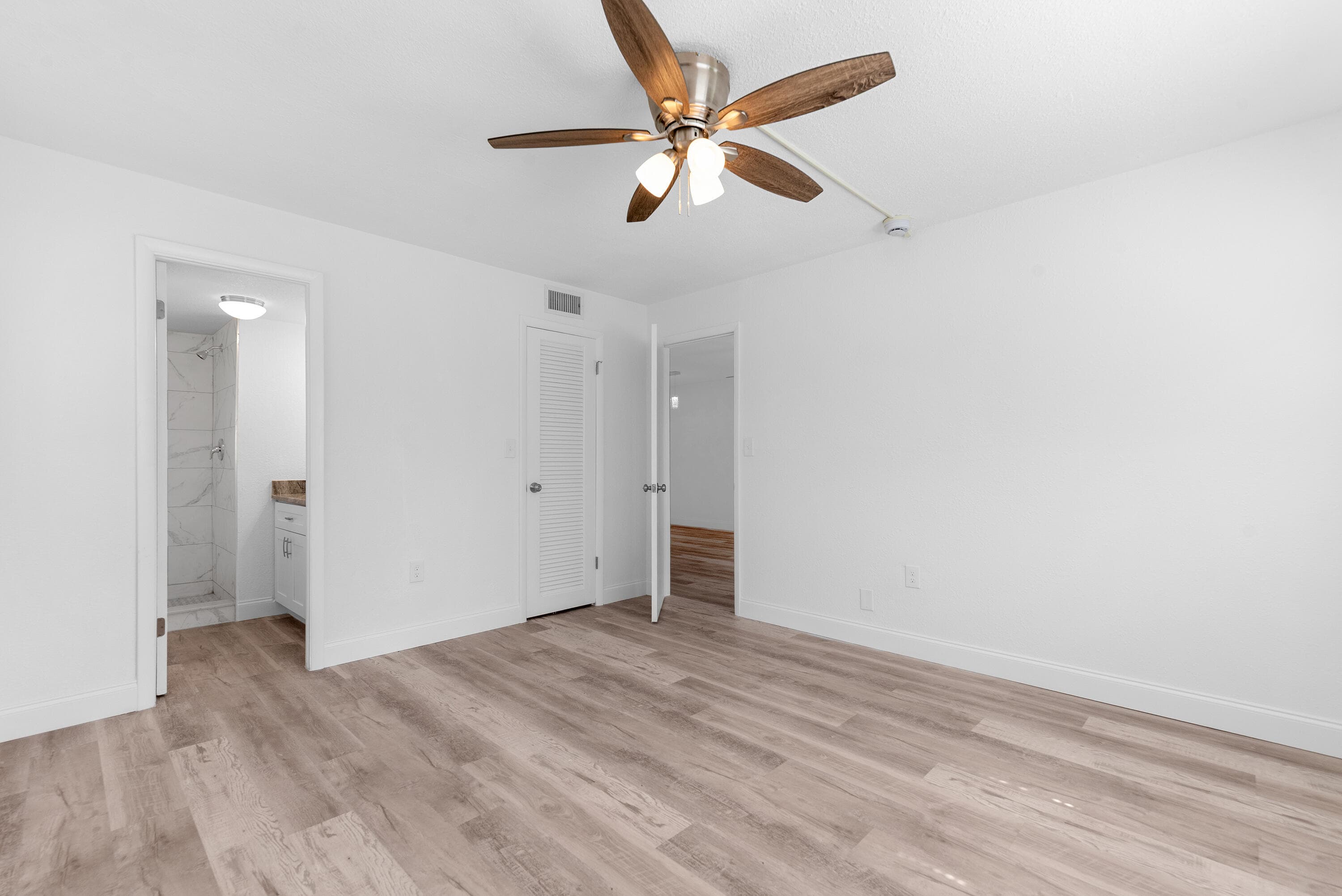 8000 Sunrise Lakes Drive E 112, Sunrise, FL 33322 — photo 15 of 22