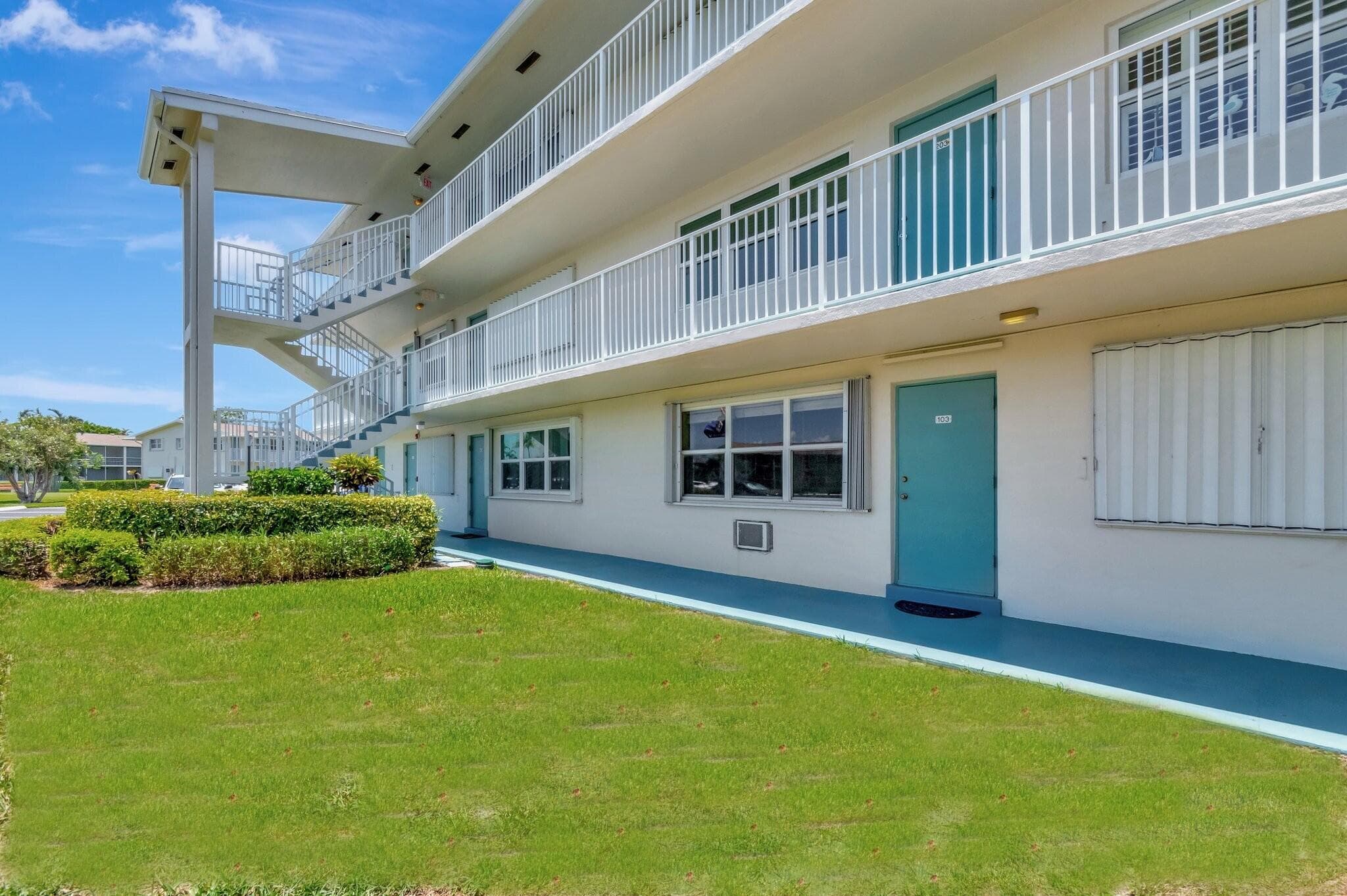 210 Horizons E 103, Boynton Beach, FL 33435 — photo 10 of 45