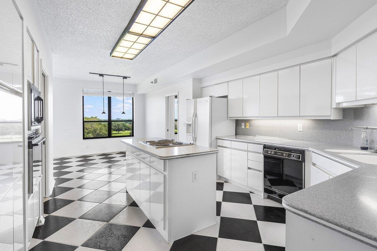 7351 Promenade Drive F702, Boca Raton, FL 33433 — photo 9 of 34