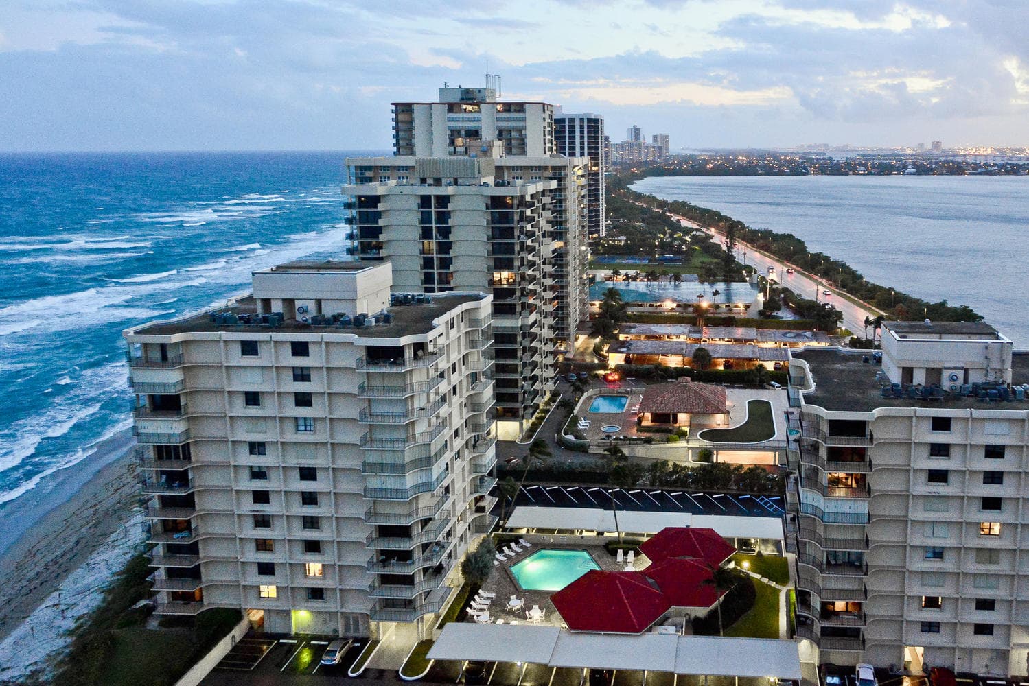 5510 N Ocean Drive 21-D, Singer Island, FL 33404 — photo 34 of 48