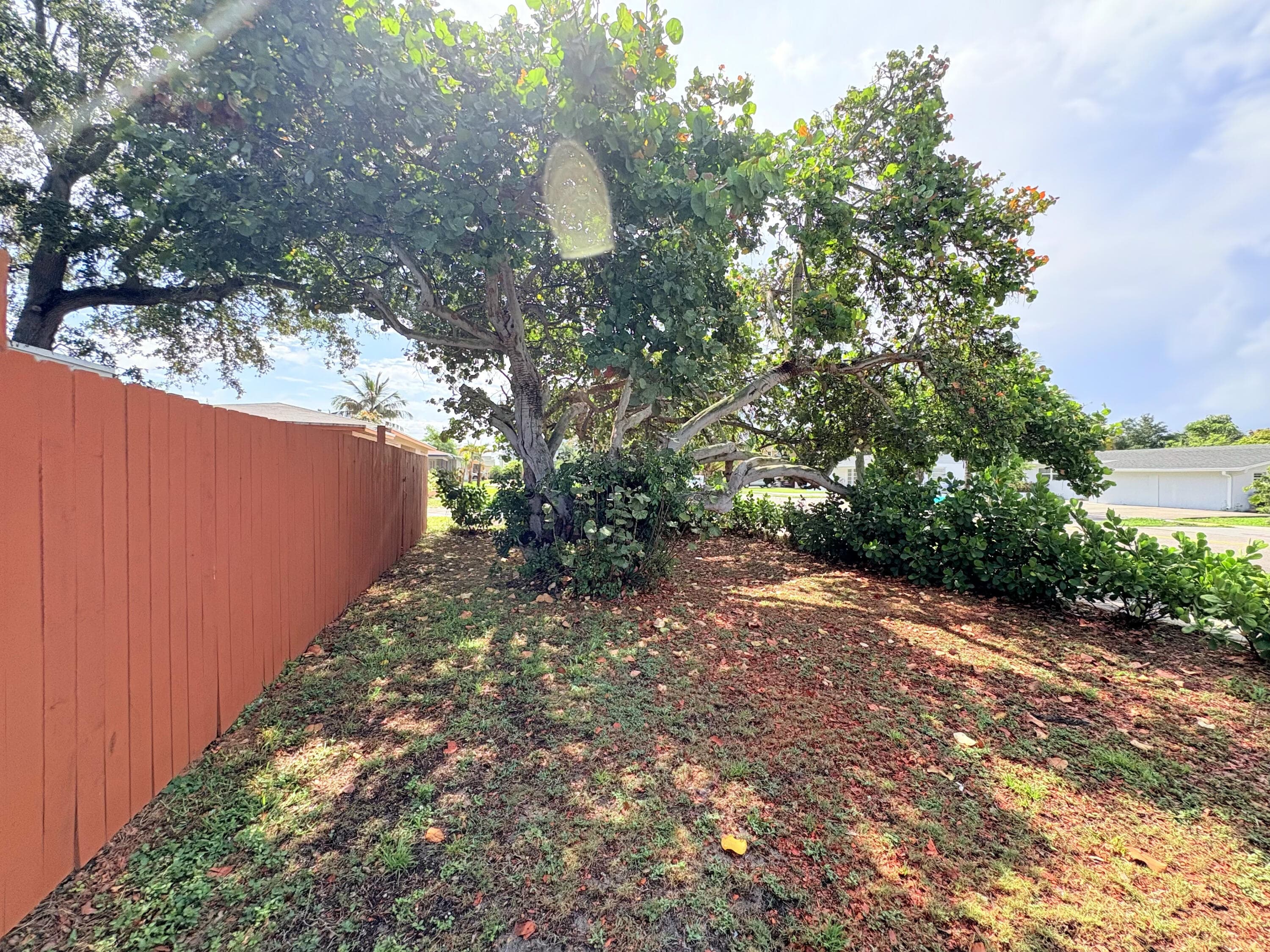 307 4th Street, Lake Park, FL 33403 — photo 10 of 44