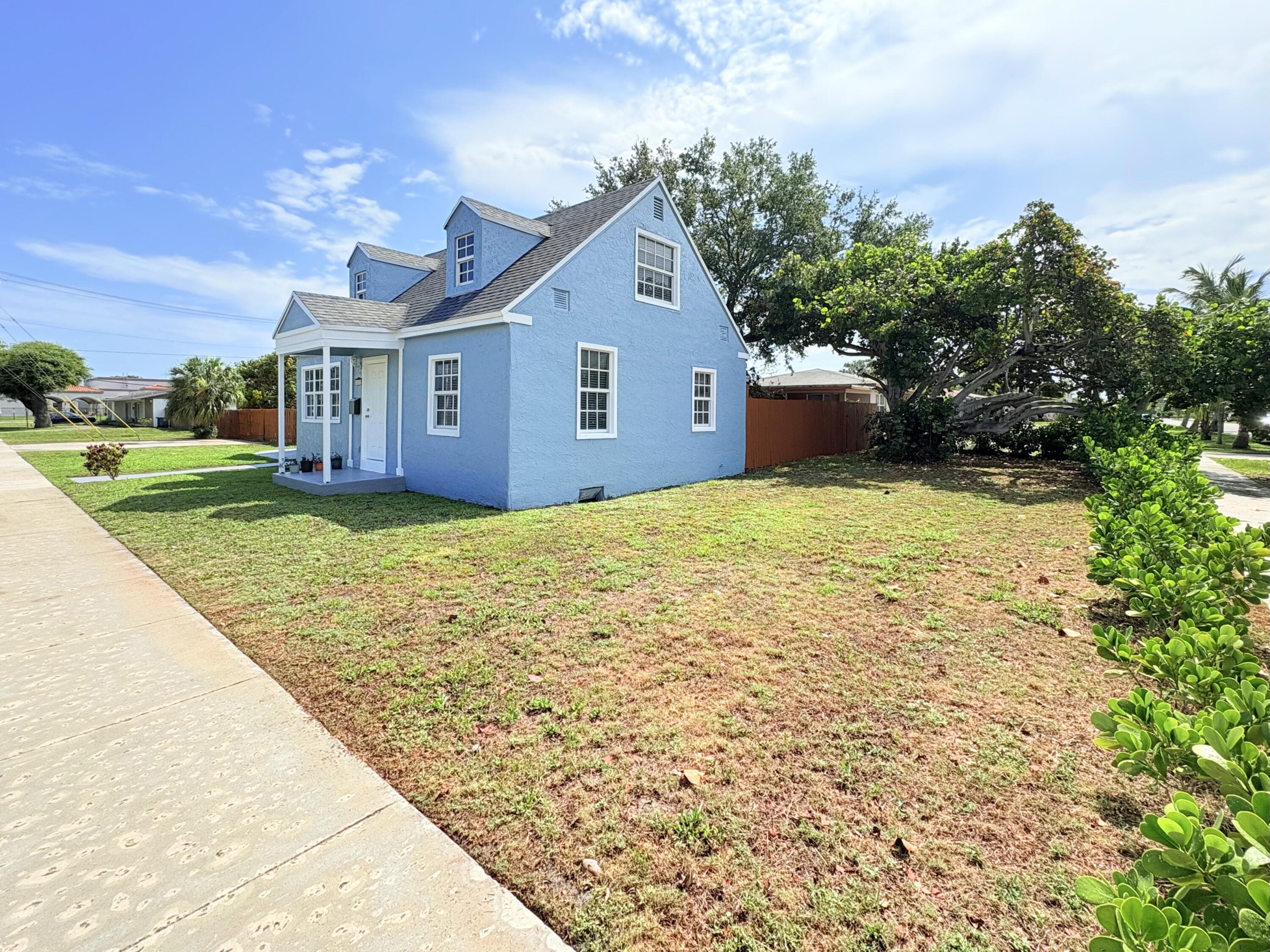 307 4th Street, Lake Park, FL 33403 — photo 2 of 44
