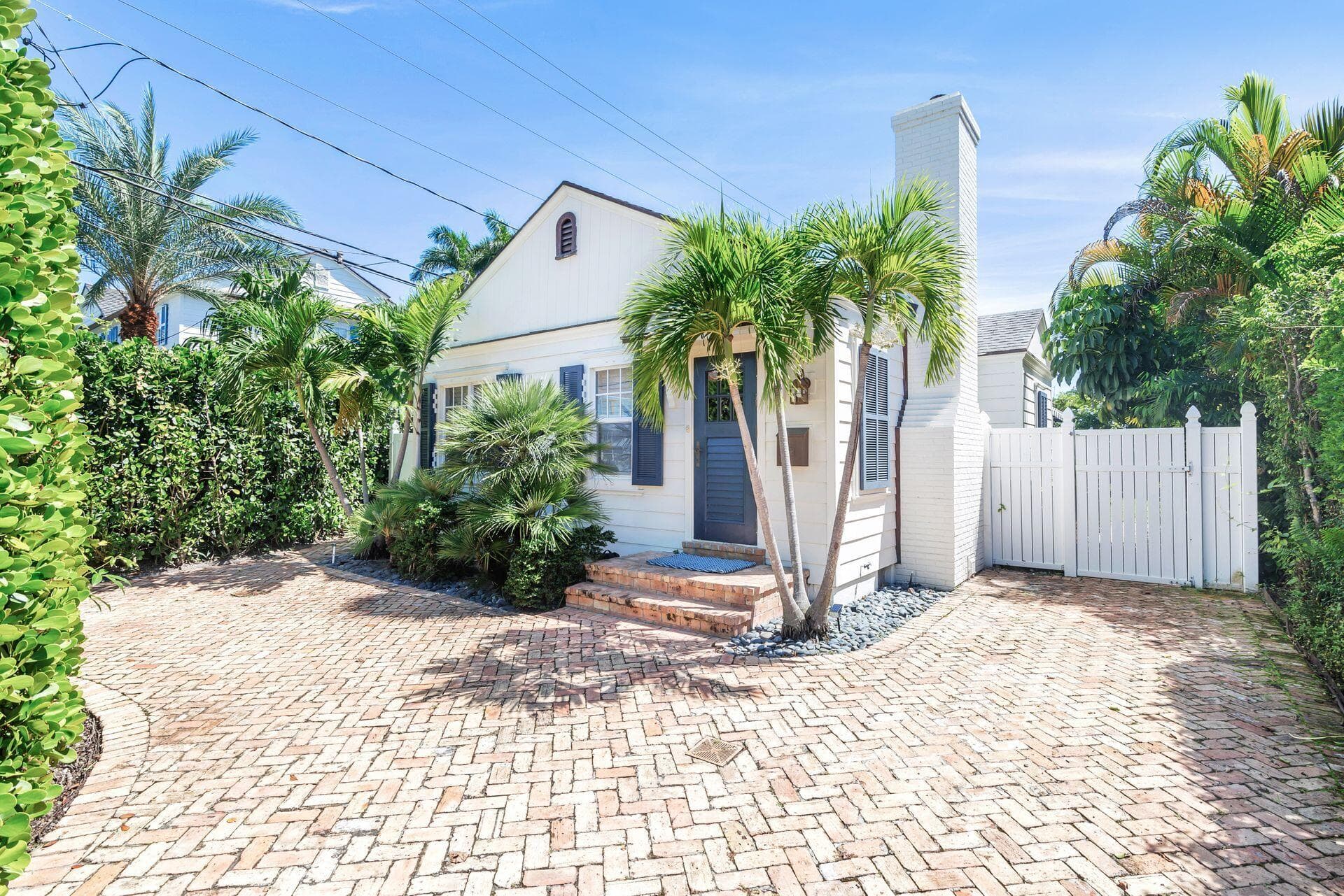 231 Cocoanut Row, Palm Beach, FL 33480 — photo 1 of 27