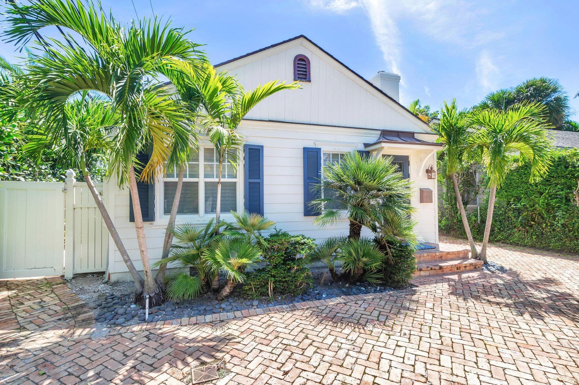 231 Cocoanut Row, Palm Beach, FL 33480 — photo 3 of 27