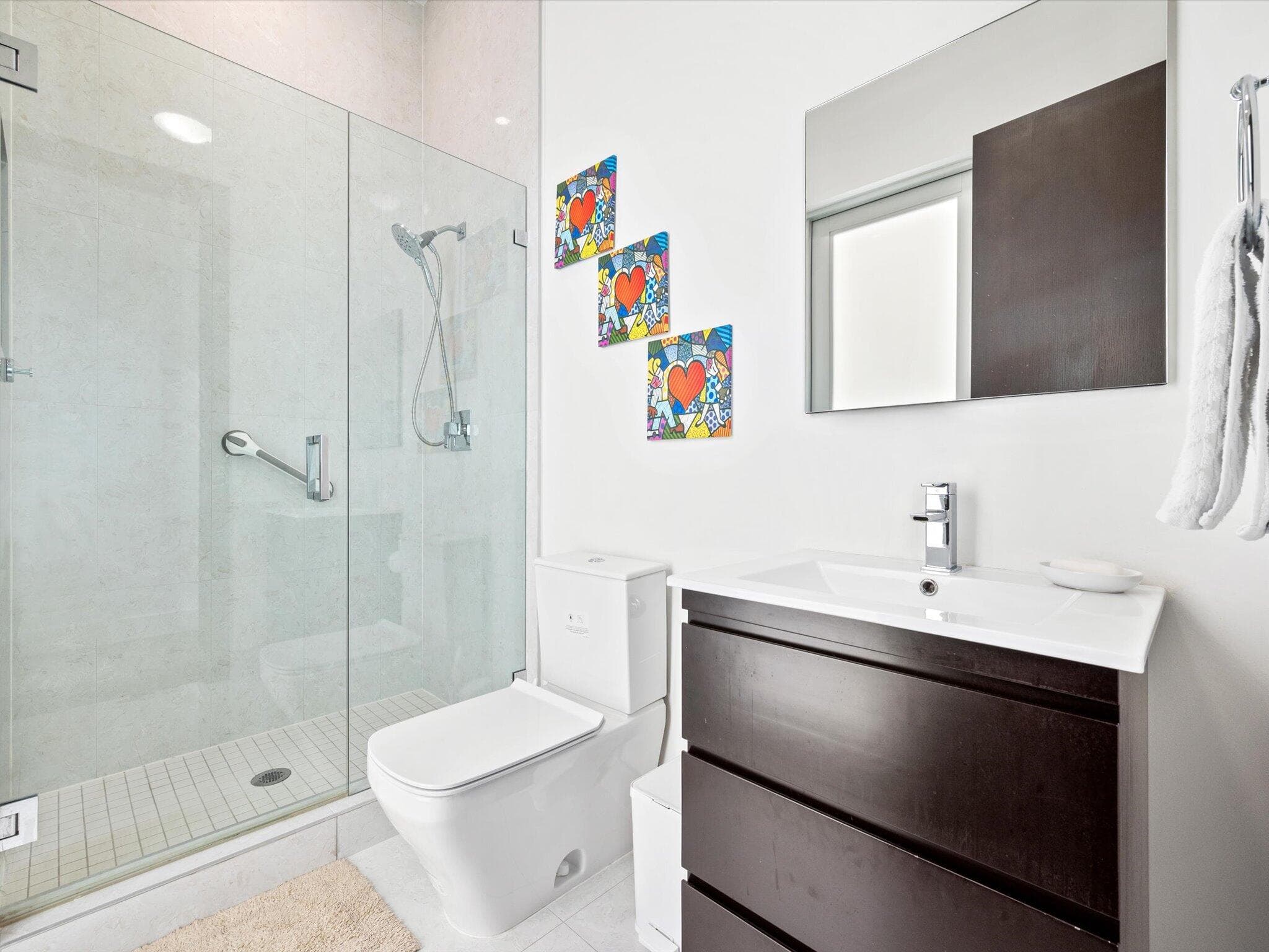 8405 NW 34th Drive, Doral, FL 33122 — photo 22 of 42