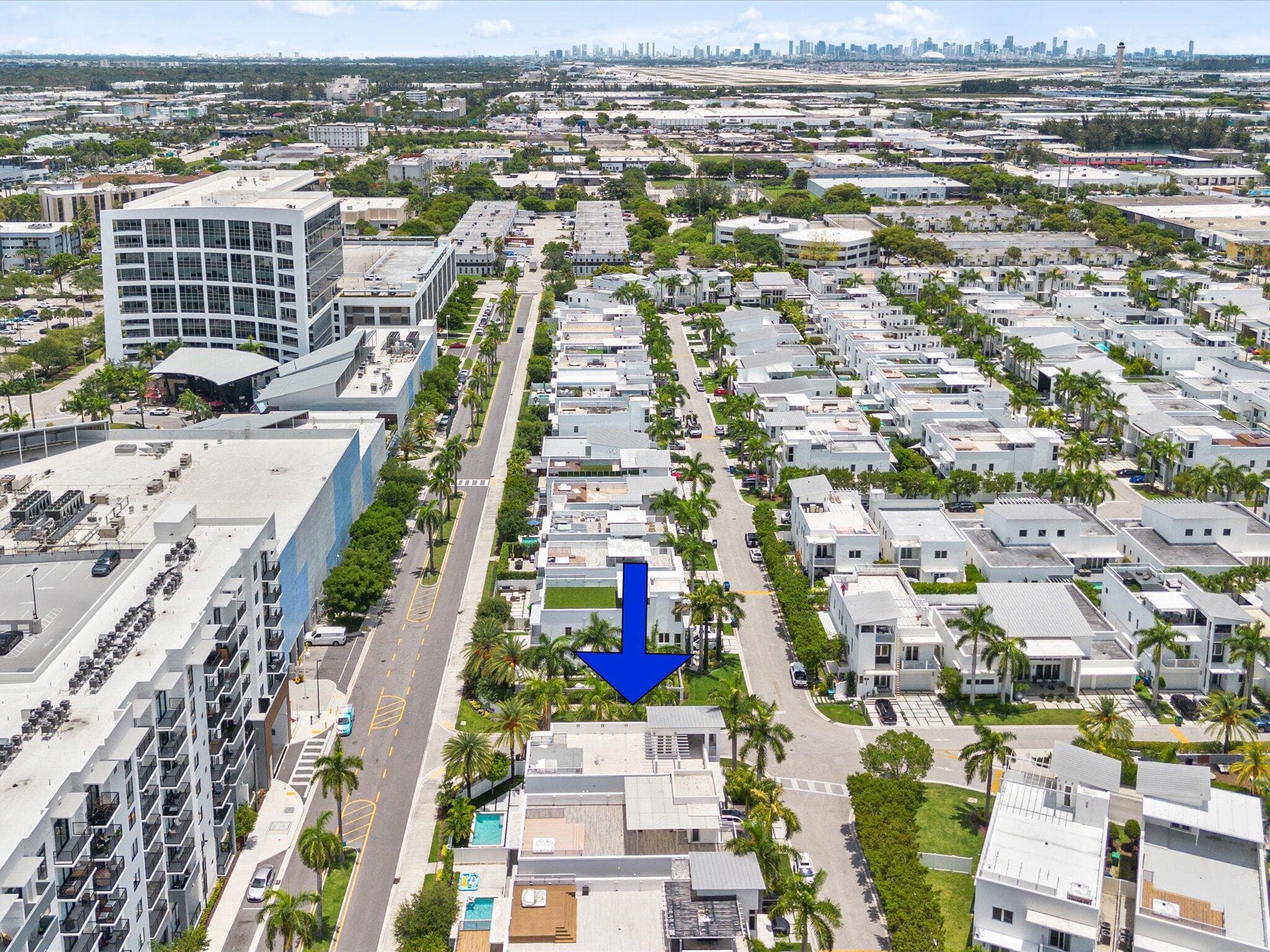 8405 NW 34th Drive, Doral, FL 33122 — photo 38 of 42