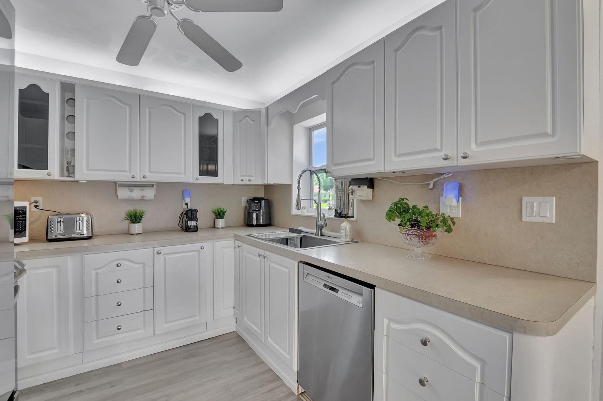 10204 Camelback Lane, Boca Raton, FL 33498 — photo 21 of 50