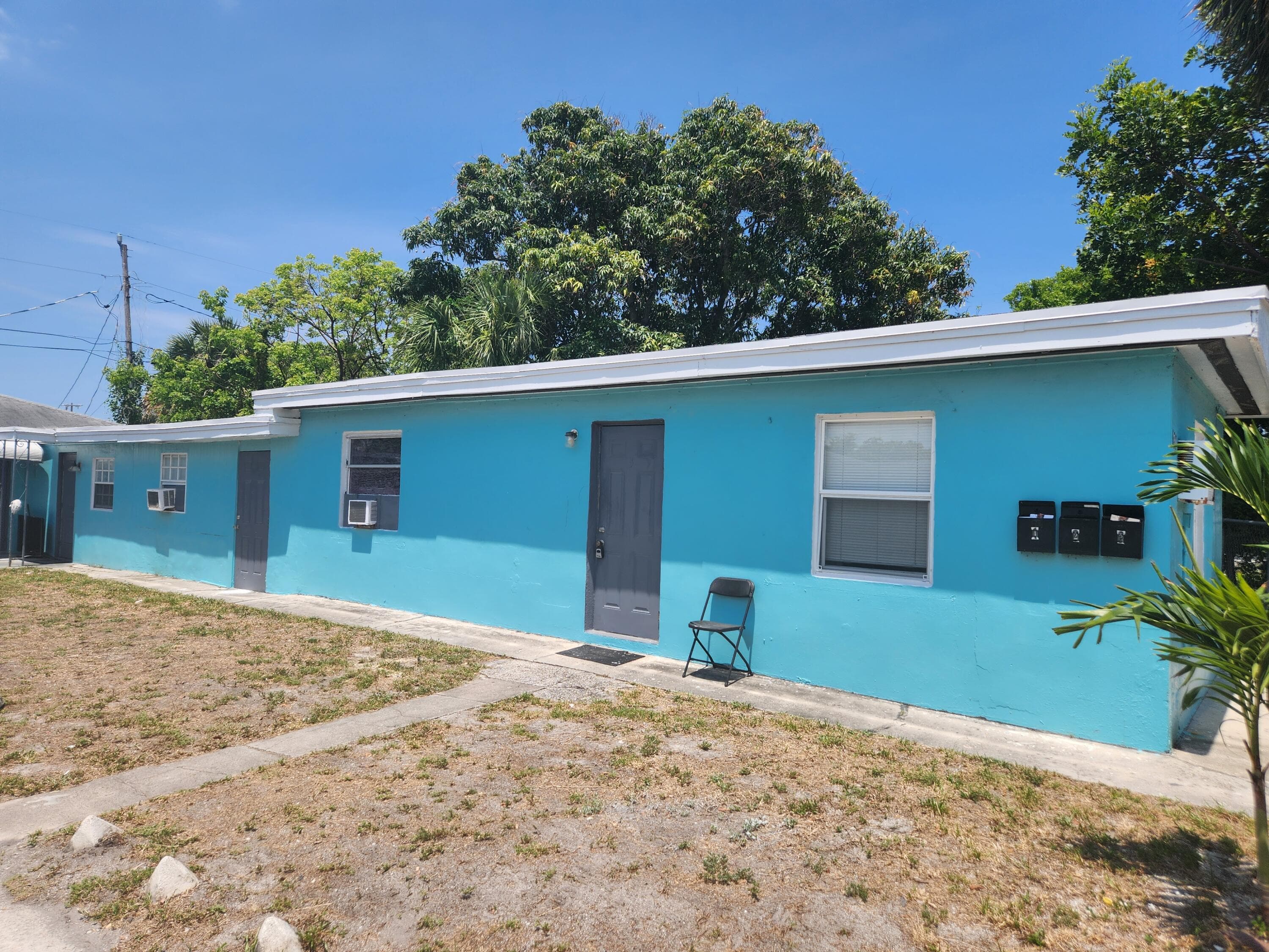 134 W 24th Street 3, Riviera Beach, FL 33404 — photo 1 of 12