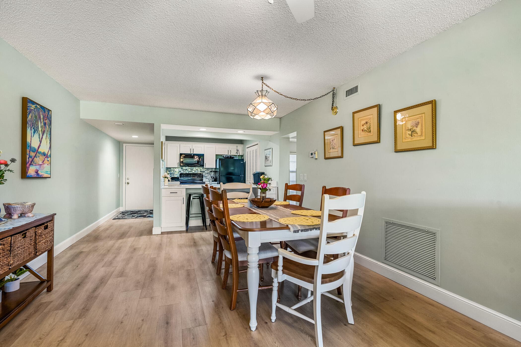 28 Plantation Drive 204, Vero Beach, FL 32966 — photo 14 of 59
