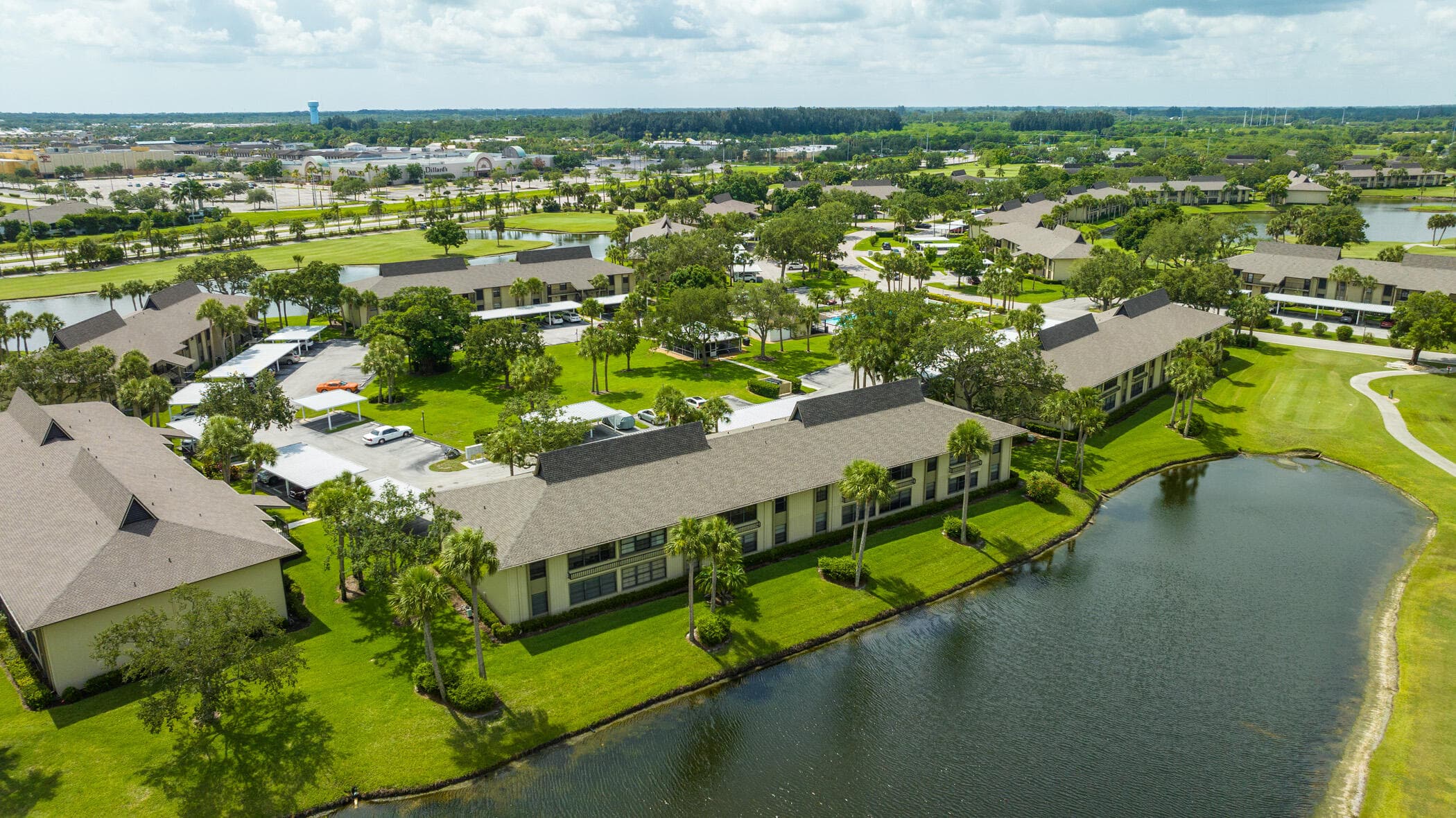 28 Plantation Drive 204, Vero Beach, FL 32966 — photo 37 of 59