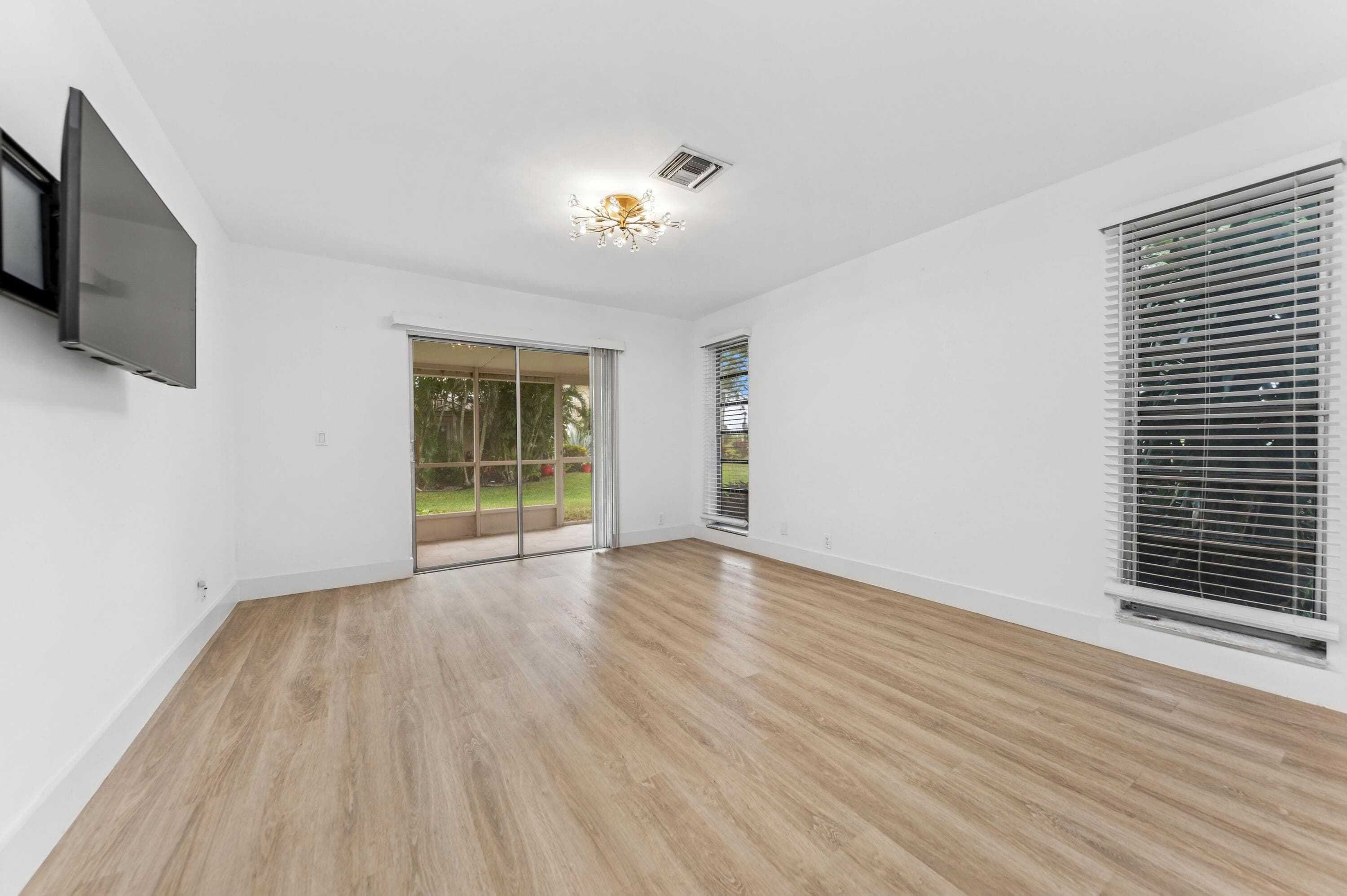 13725 Flora Place D, Delray Beach, FL 33484 — photo 4 of 12
