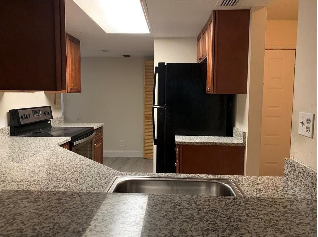 2815 N Course Drive 104, Pompano Beach, FL 33069 — photo 5 of 22