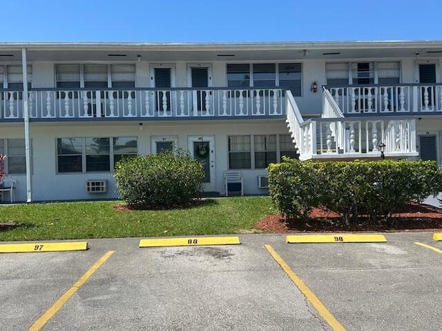 98 E Kingswood E E, West Palm Beach, FL 33417 — photo 10 of 15