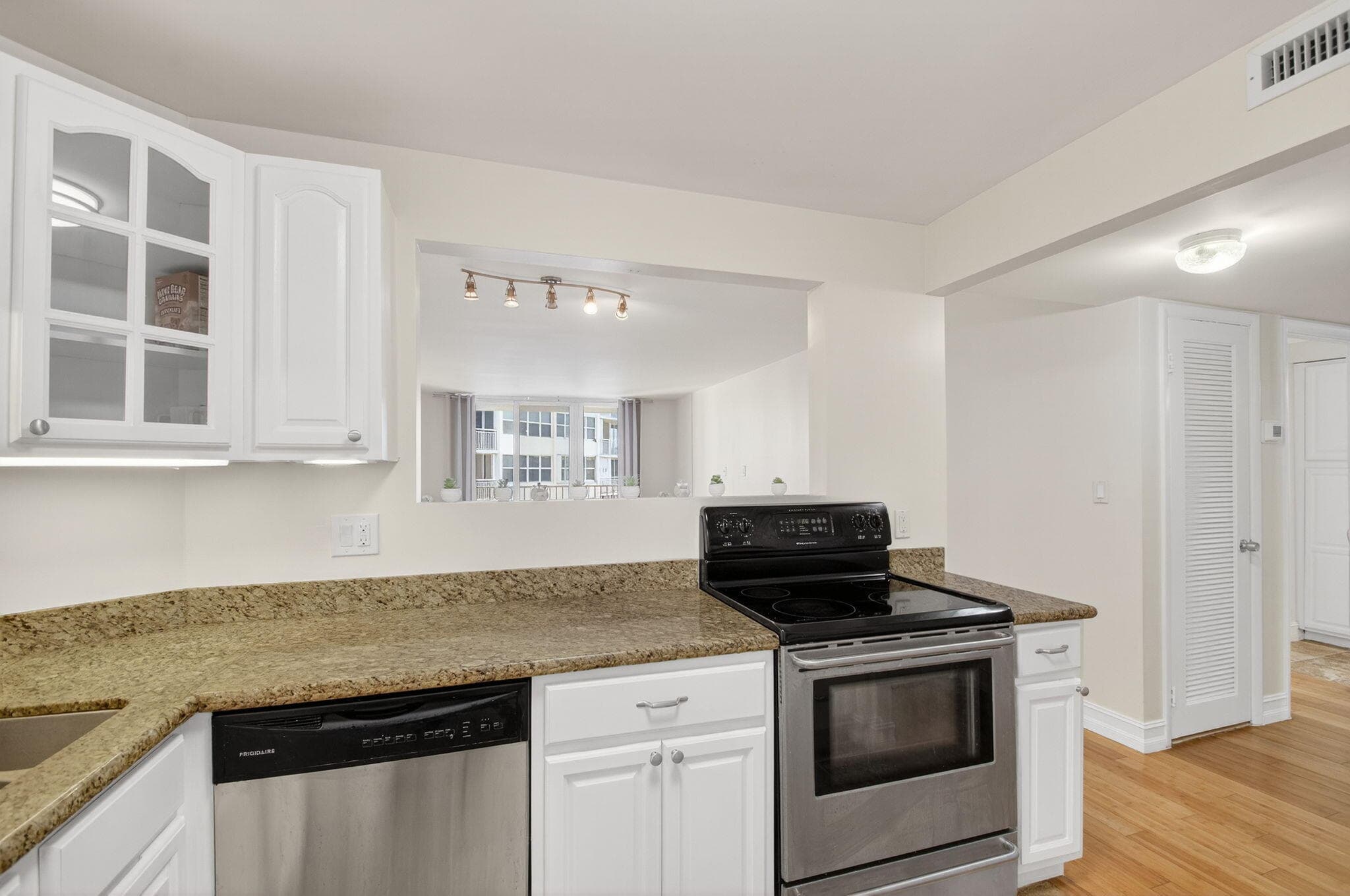 3540 S Ocean Boulevard 610, South Palm Beach, FL 33480 — photo 9 of 22