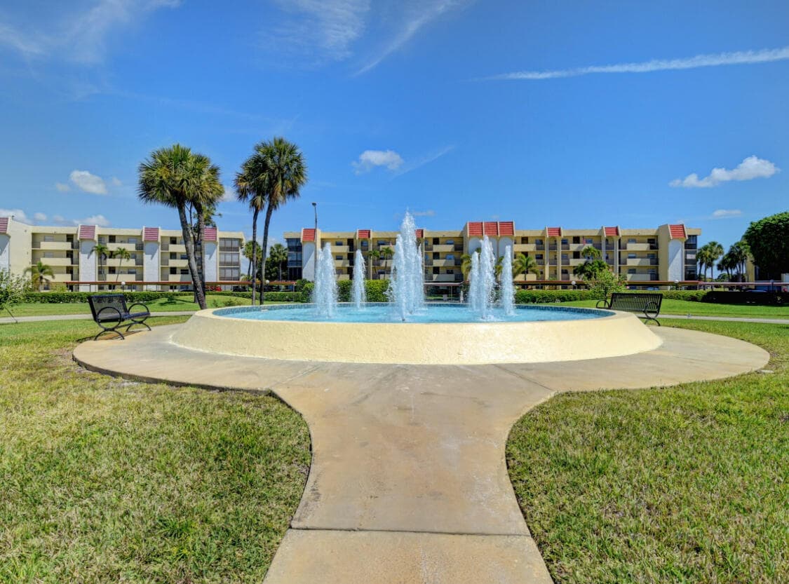 23249 Barwood Lane 402, Boca Raton, FL 33428 — photo 16 of 27