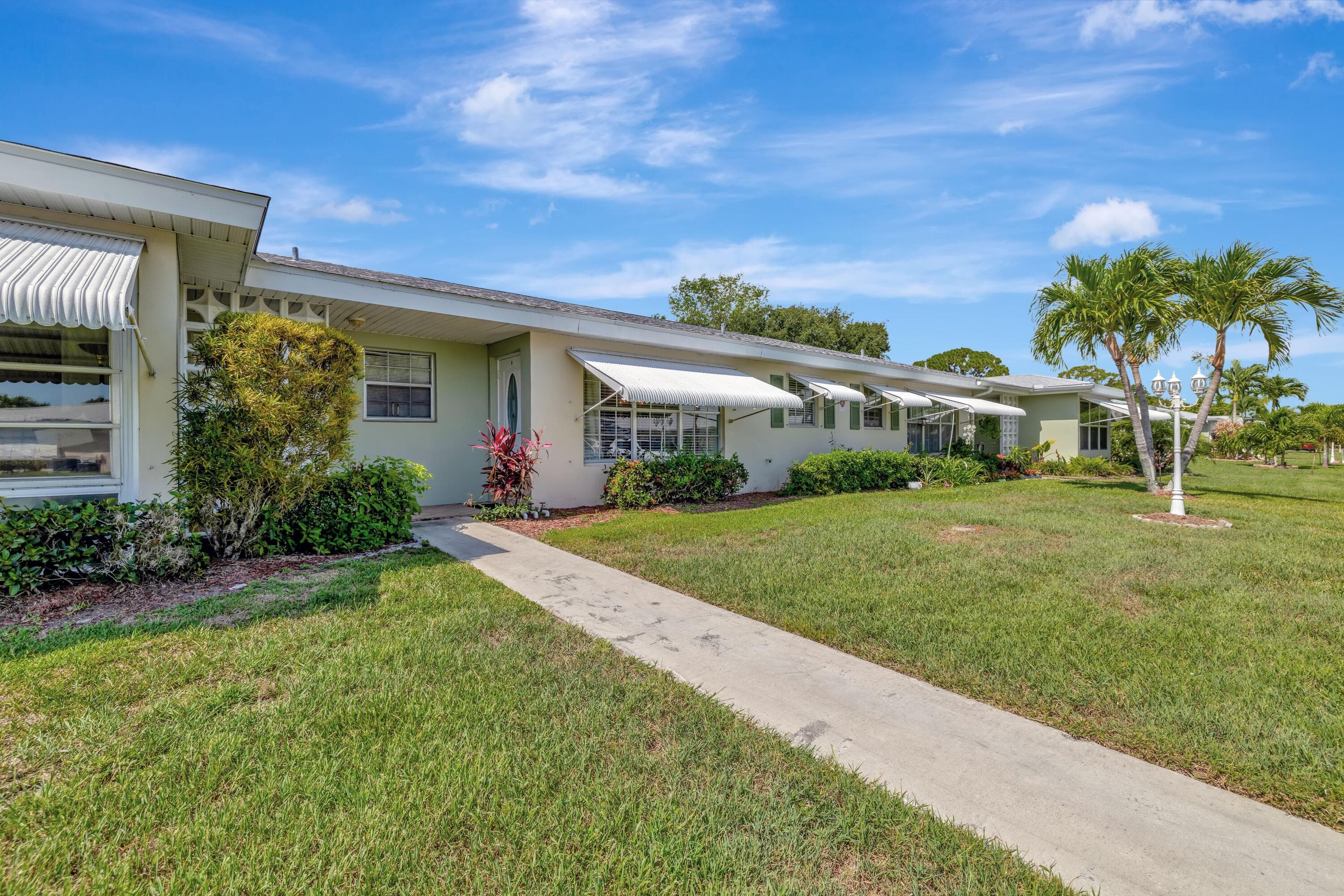 215 Manatee Lane B, Fort Pierce, FL 34952 — photo 2 of 22