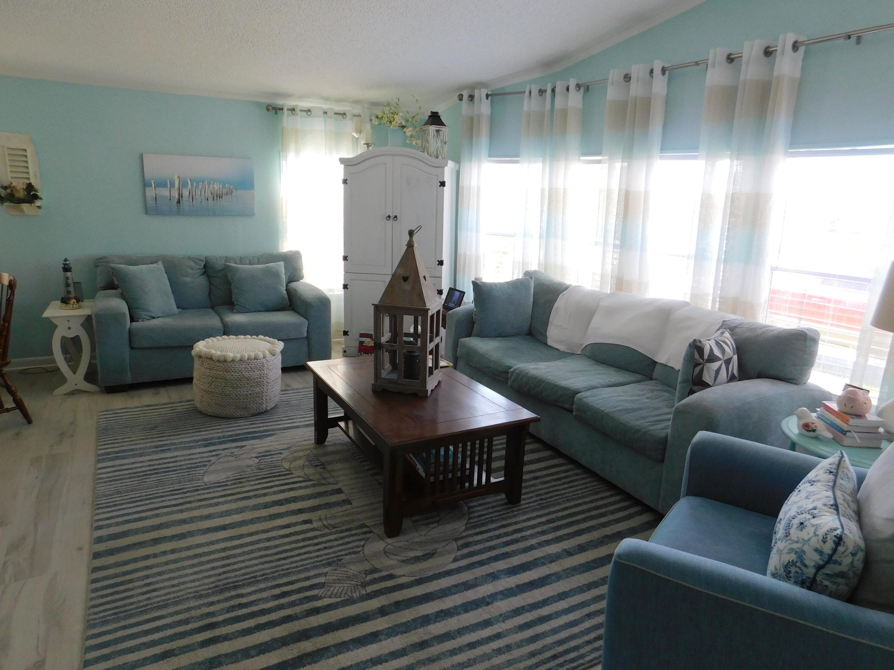 514 Hemingway Terrace, Fort Pierce, FL 34982 — photo 2 of 17