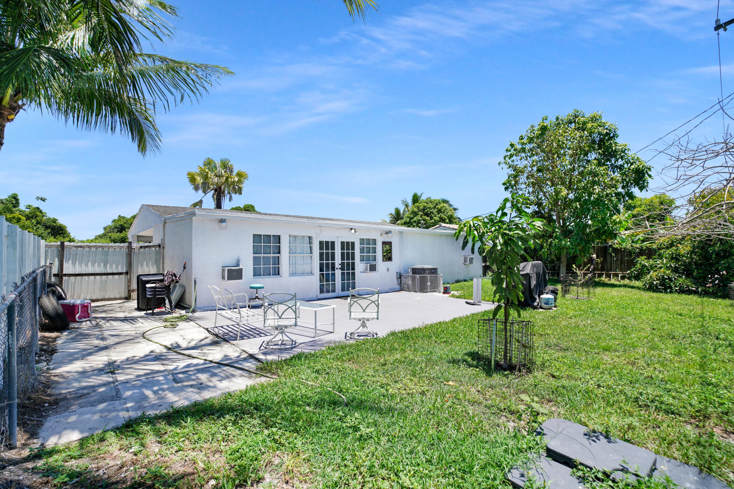 1395 SW 46 Th Avenue, Fort Lauderdale, FL 33317 — photo 32 of 36