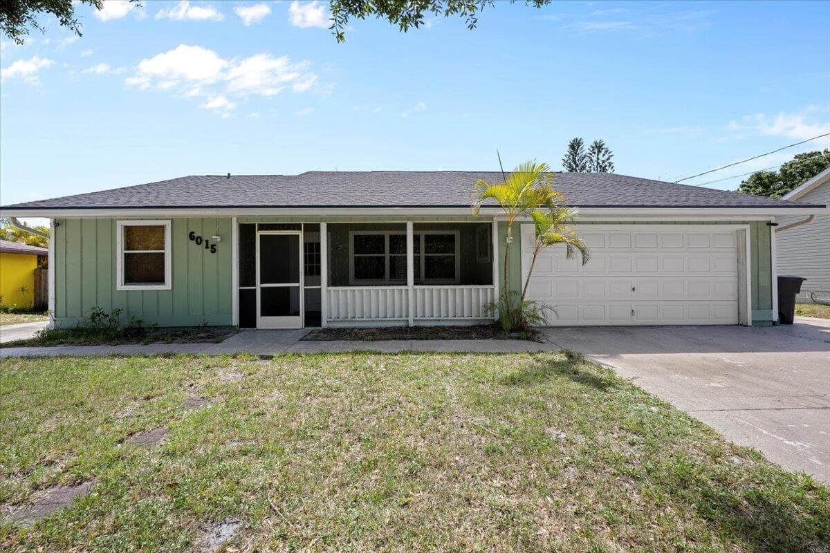 6015 Raintree Trl, Fort Pierce, FL 34982 — photo 1 of 19