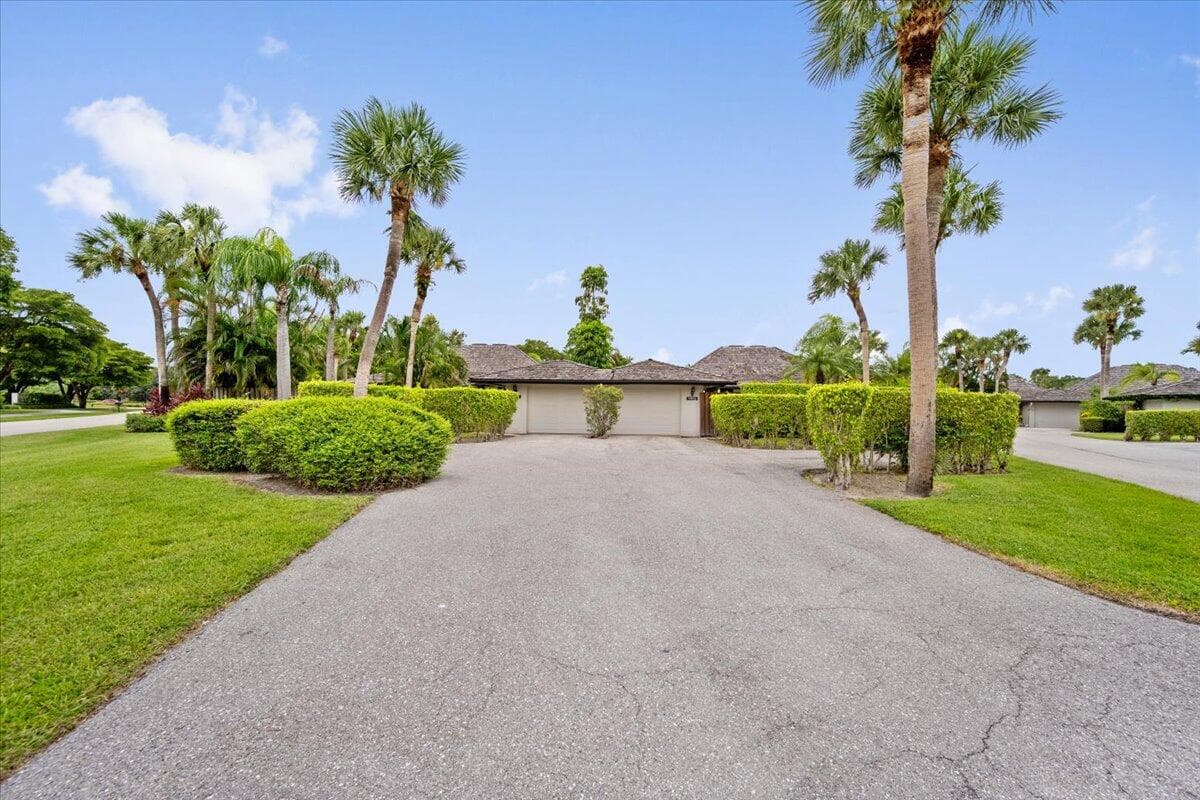 11876 Pebblewood Drive, Wellington, FL 33414 — photo 2 of 35