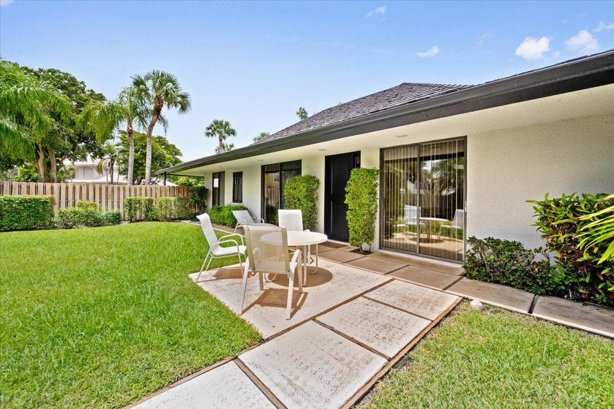 11876 Pebblewood Drive, Wellington, FL 33414 — photo 7 of 35