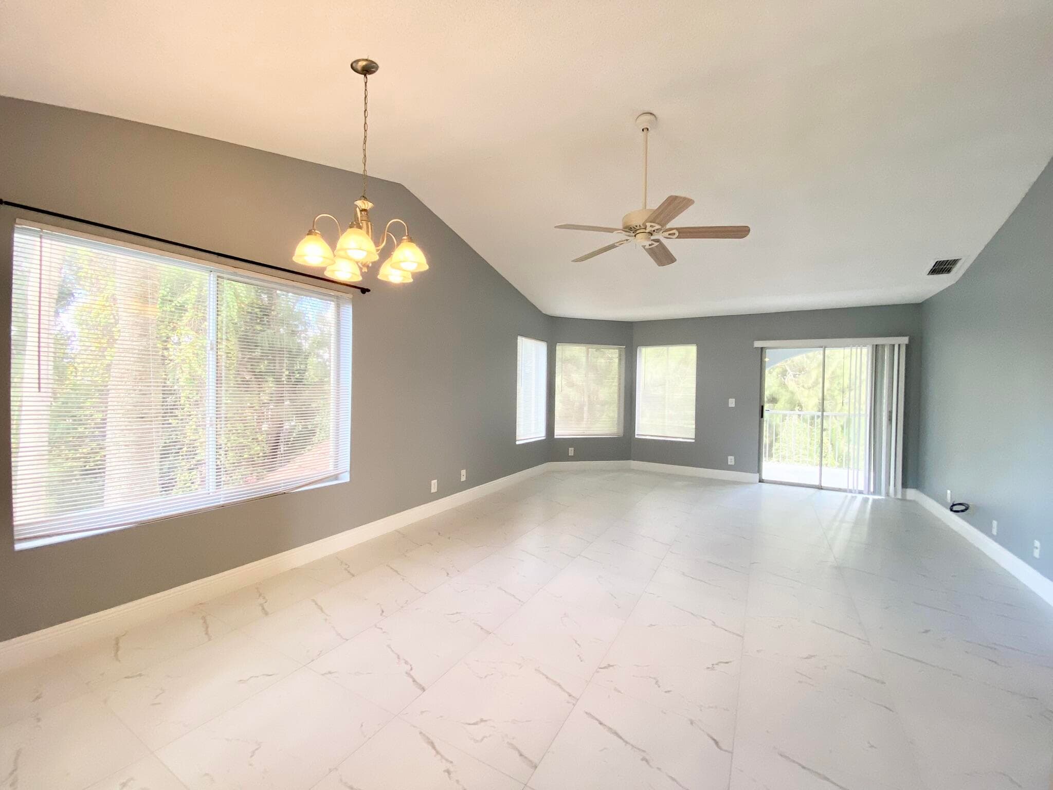 815 W Boynton Beach Boulevard 16-201, Boynton Beach, FL 33426 — photo 3 of 37
