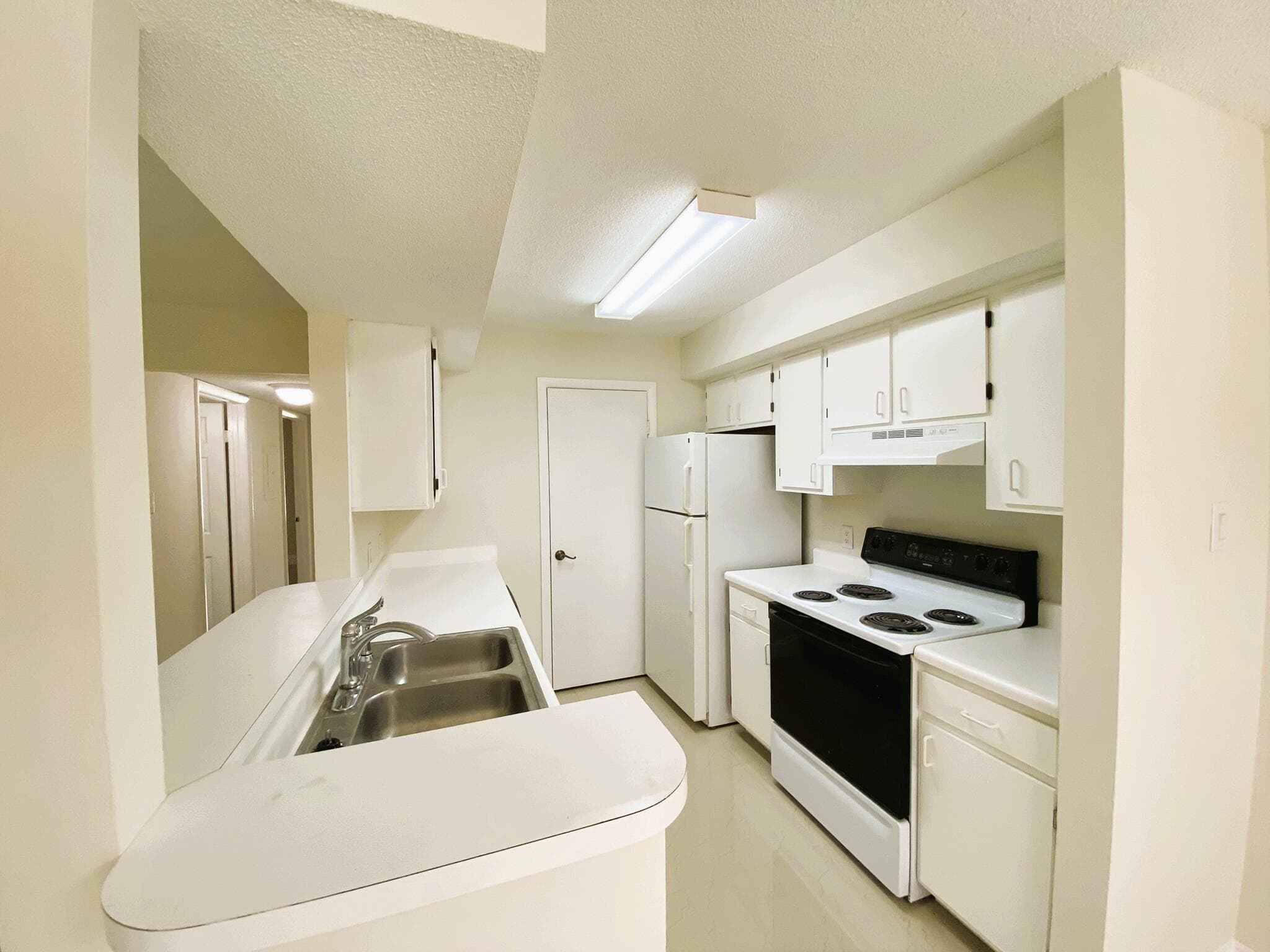 815 W Boynton Beach Boulevard 7-102, Boynton Beach, FL 33426 — photo 12 of 36