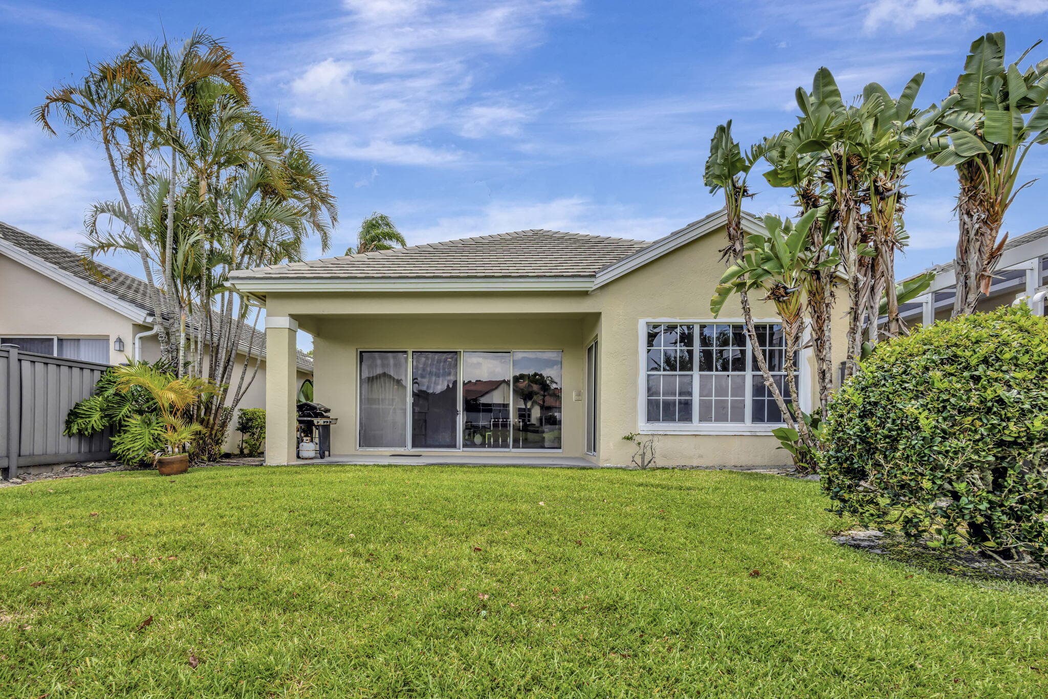 629 Masters Way, Palm Beach Gardens, FL 33418 — photo 17 of 52