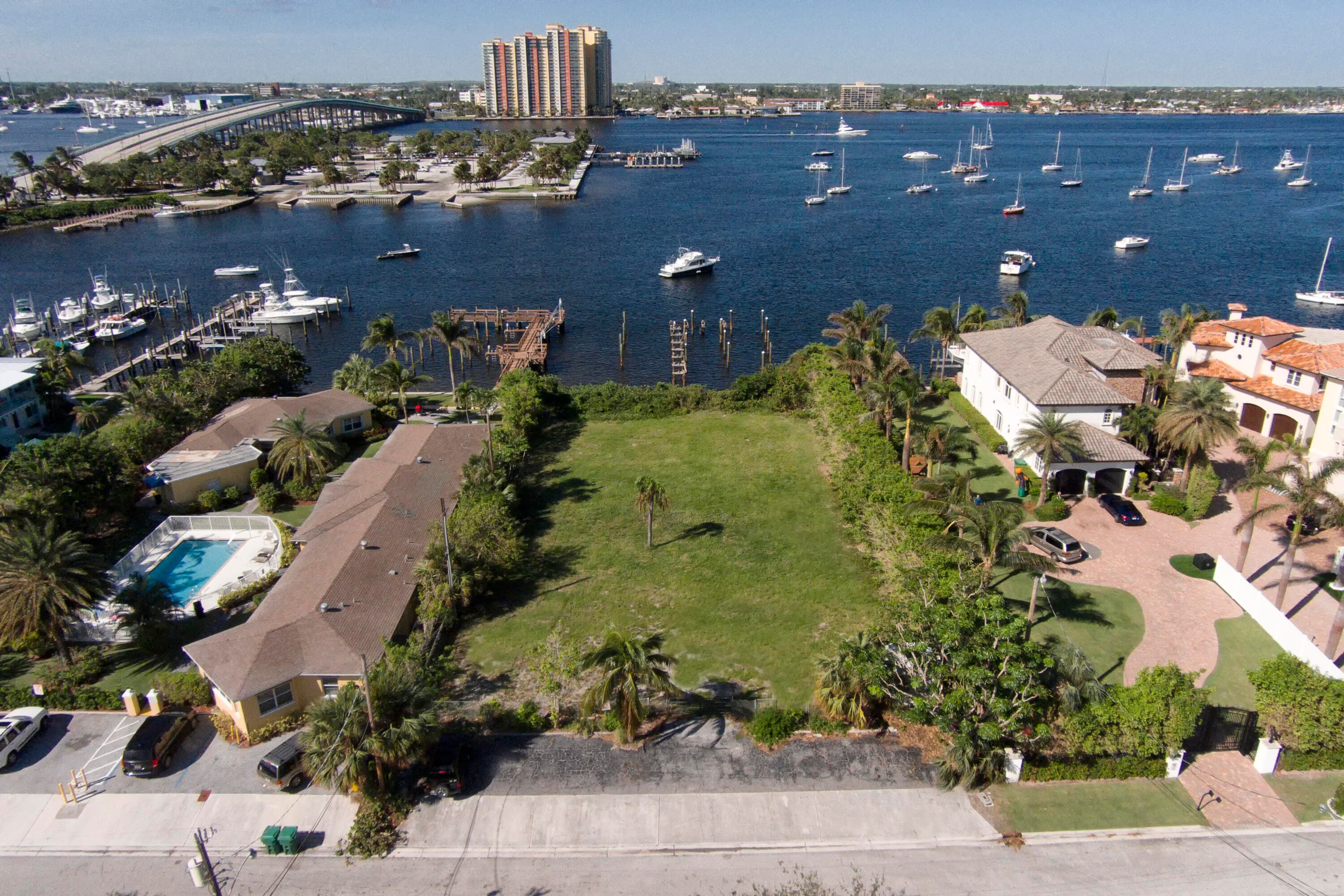 2715 Lake Drive, Riviera Beach, FL 33404 — photo 11 of 15
