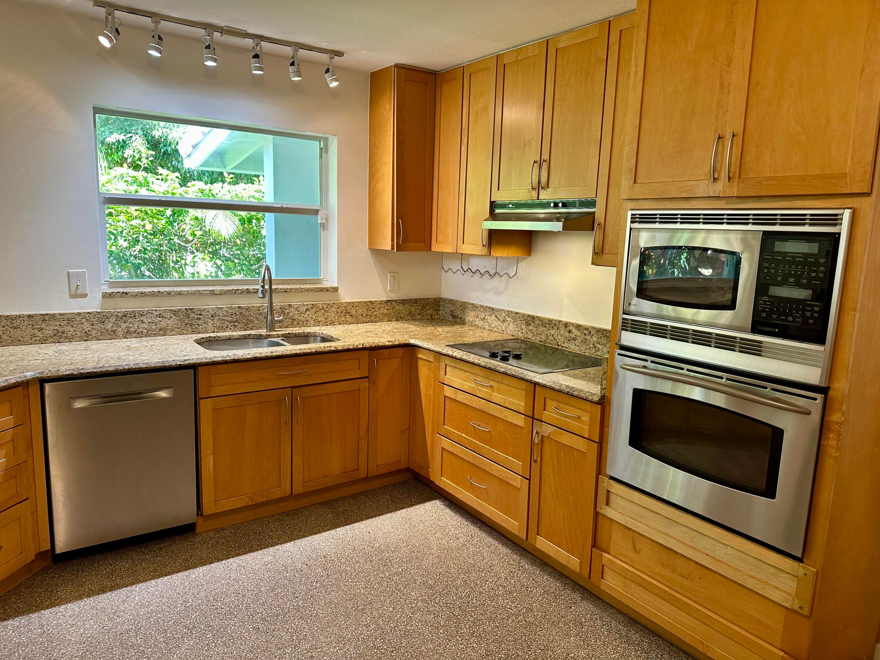 212 Kings Lynn, Delray Beach, FL 33444 — photo 20 of 53