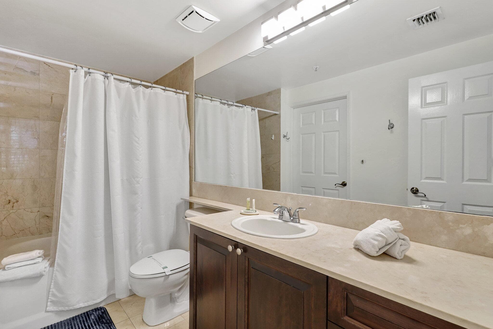 580 S Sapodilla Avenue 105, West Palm Beach, FL 33401 — photo 16 of 24