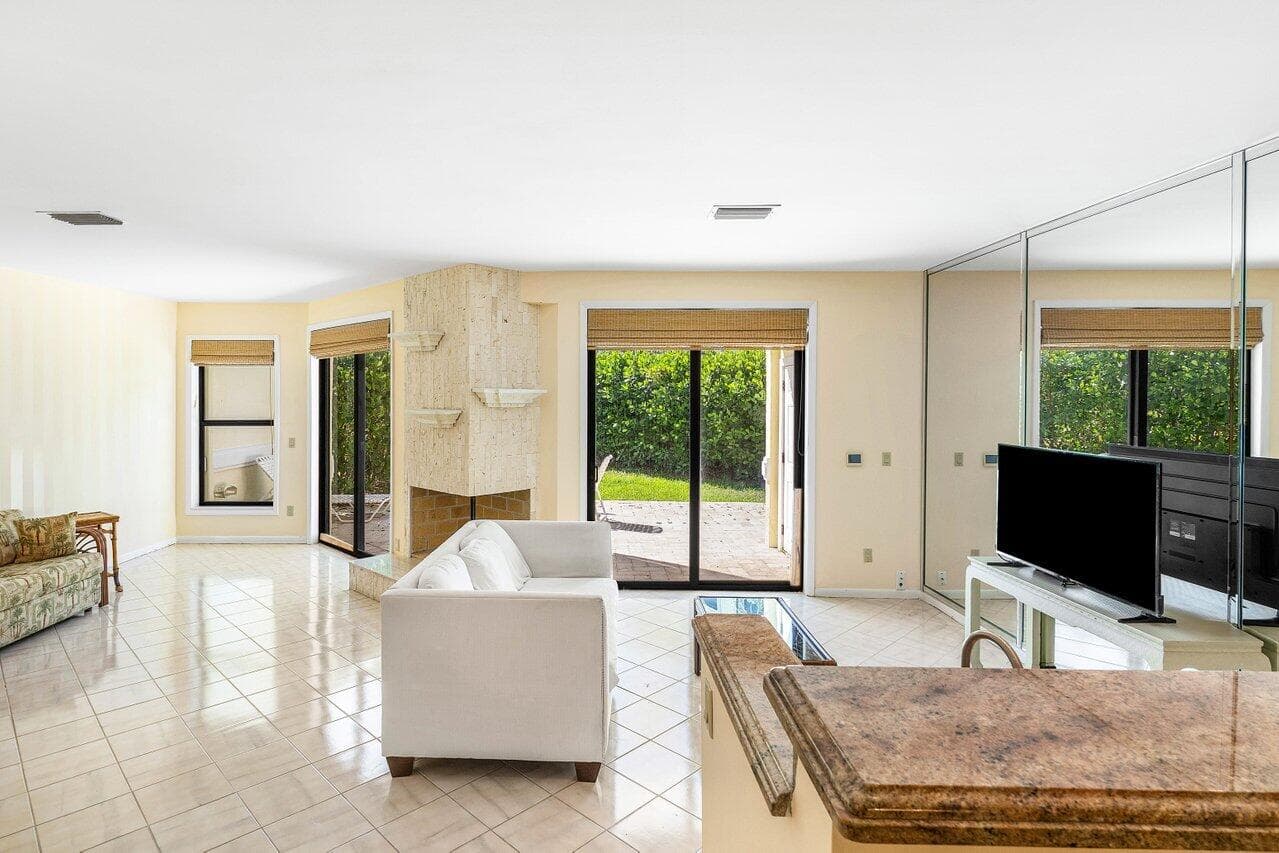 5109 N Ocean E Boulevard E, Ocean Ridge, FL 33435 — photo 15 of 51